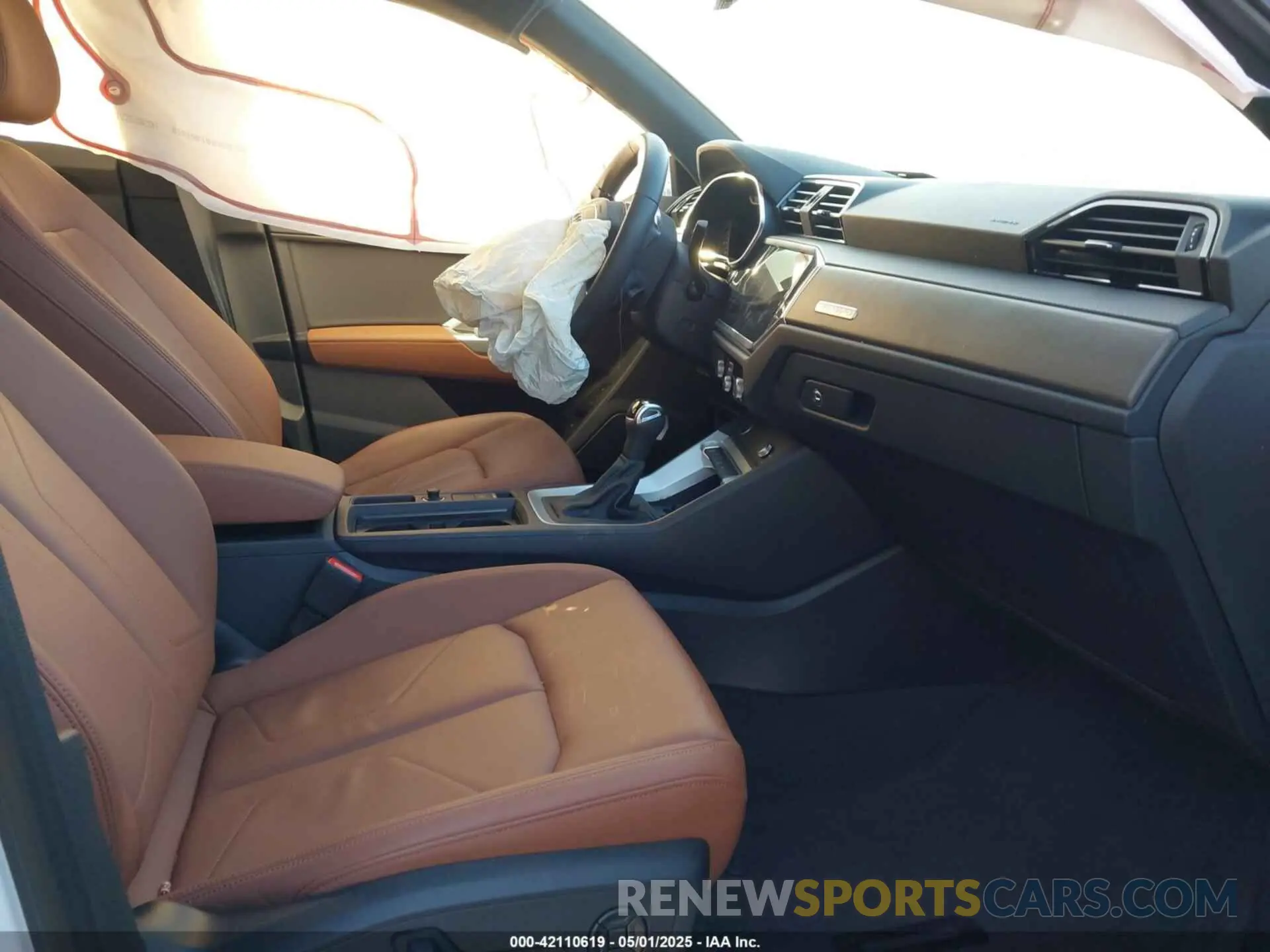 5 Photograph of a damaged car WA1EECF36R1152747 AUDI Q3 2024