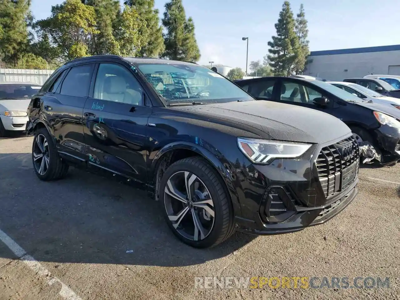 4 Photograph of a damaged car WA1EECF37R1121717 AUDI Q3 2024