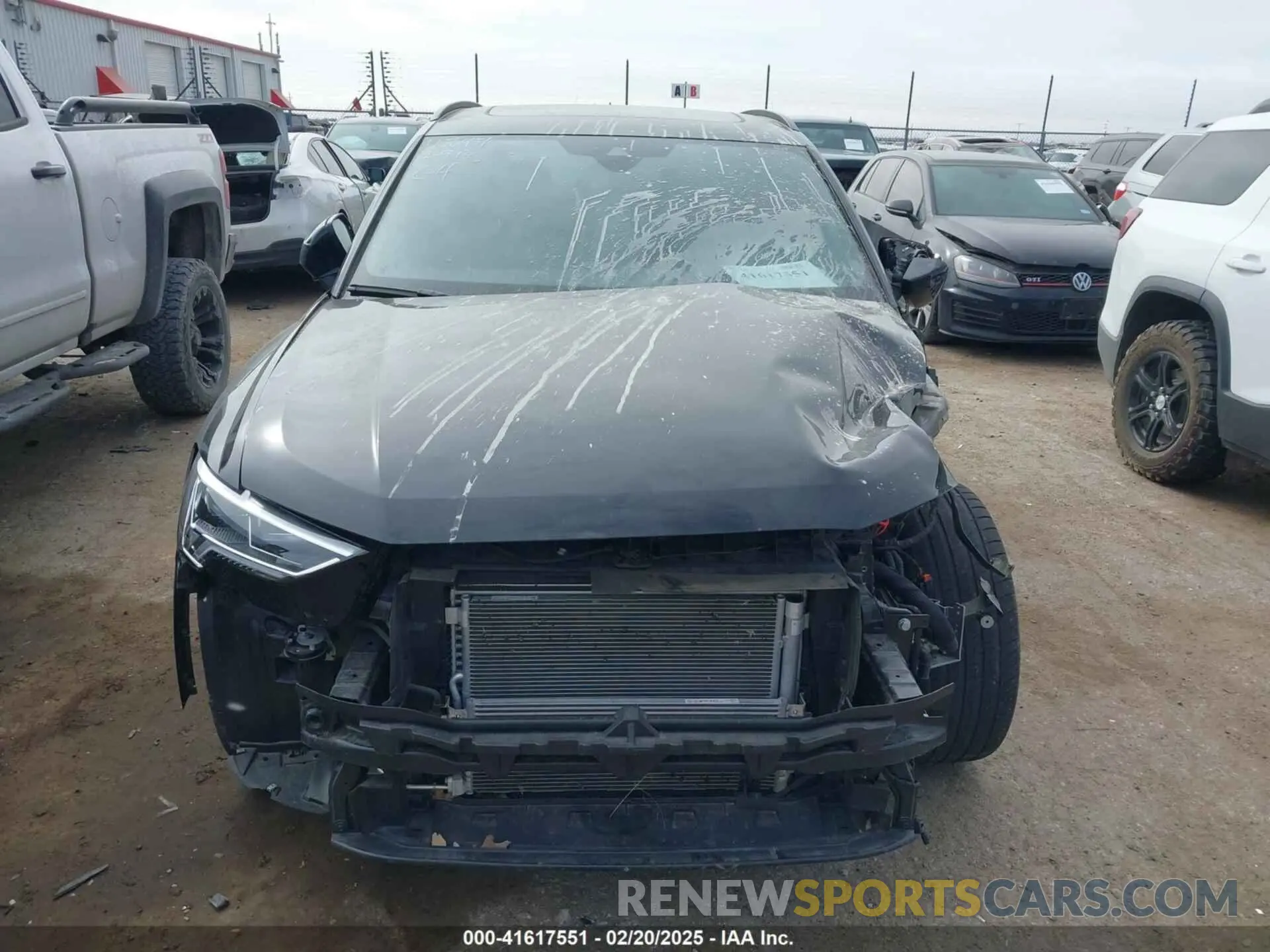 13 Photograph of a damaged car WA1EECF37R1154359 AUDI Q3 2024