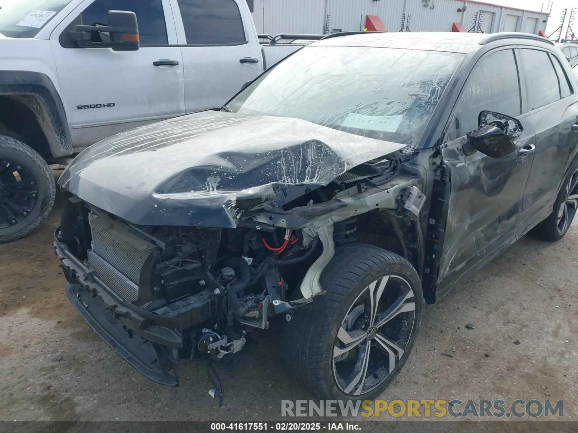6 Photograph of a damaged car WA1EECF37R1154359 AUDI Q3 2024