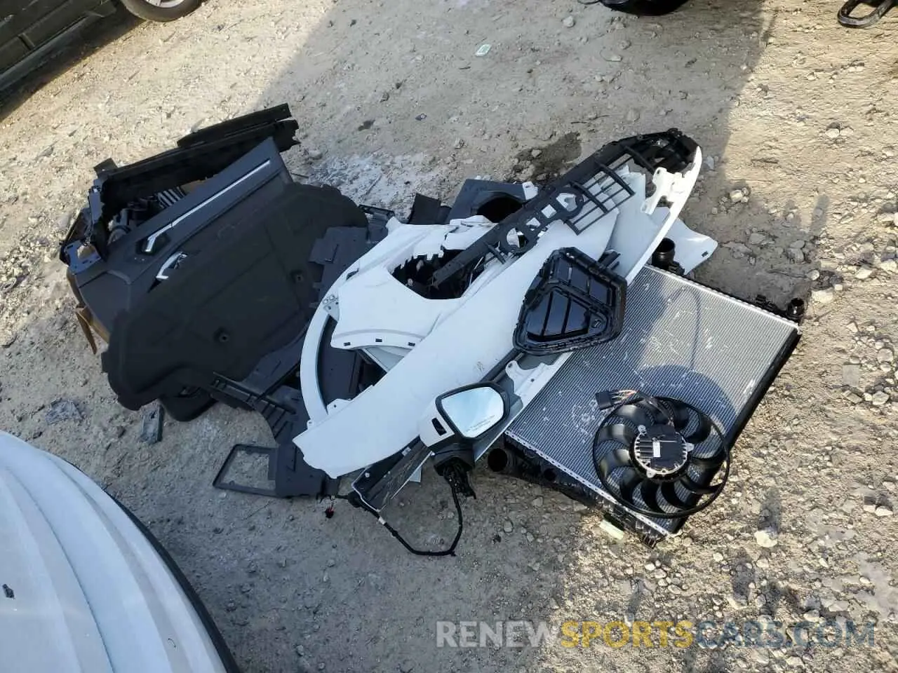 13 Photograph of a damaged car WA1EECF38R1179027 AUDI Q3 2024