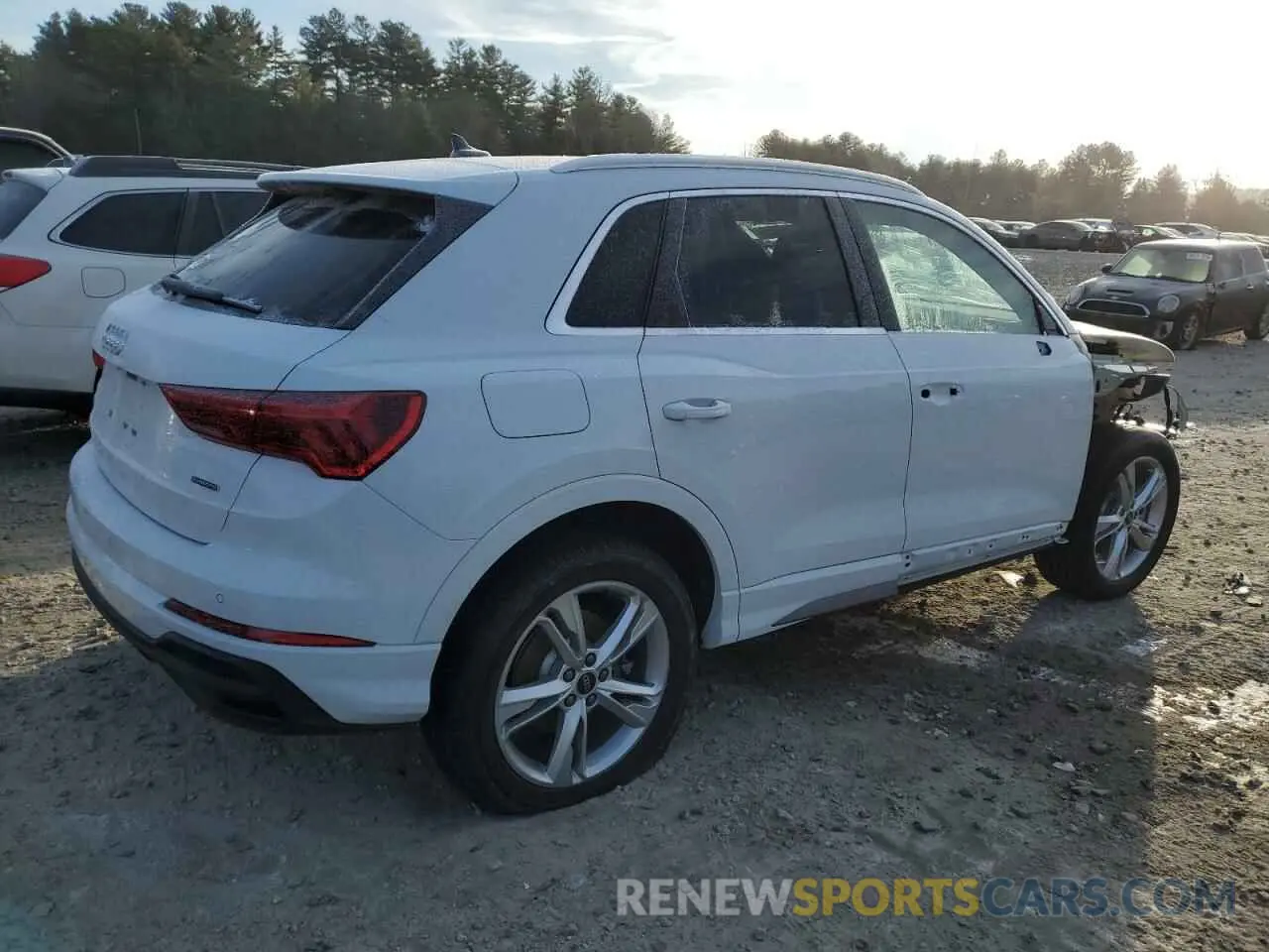 3 Photograph of a damaged car WA1EECF38R1179027 AUDI Q3 2024