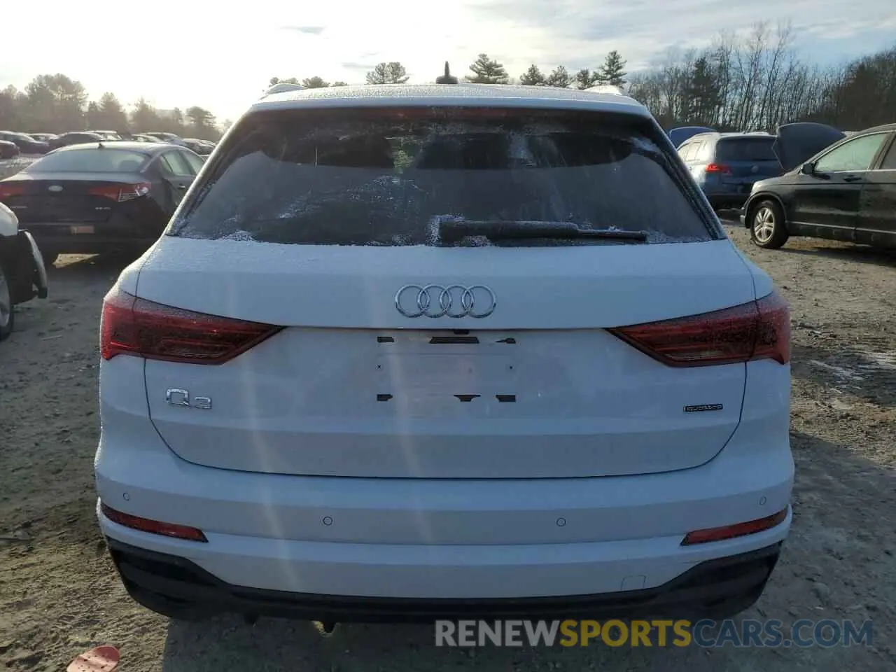 6 Photograph of a damaged car WA1EECF38R1179027 AUDI Q3 2024
