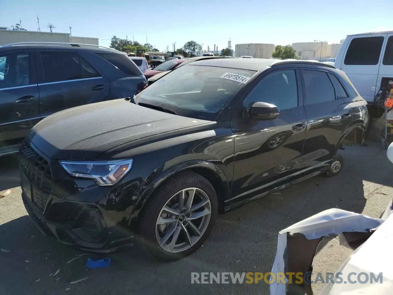 1 Photograph of a damaged car WA1EECF39R1027967 AUDI Q3 2024