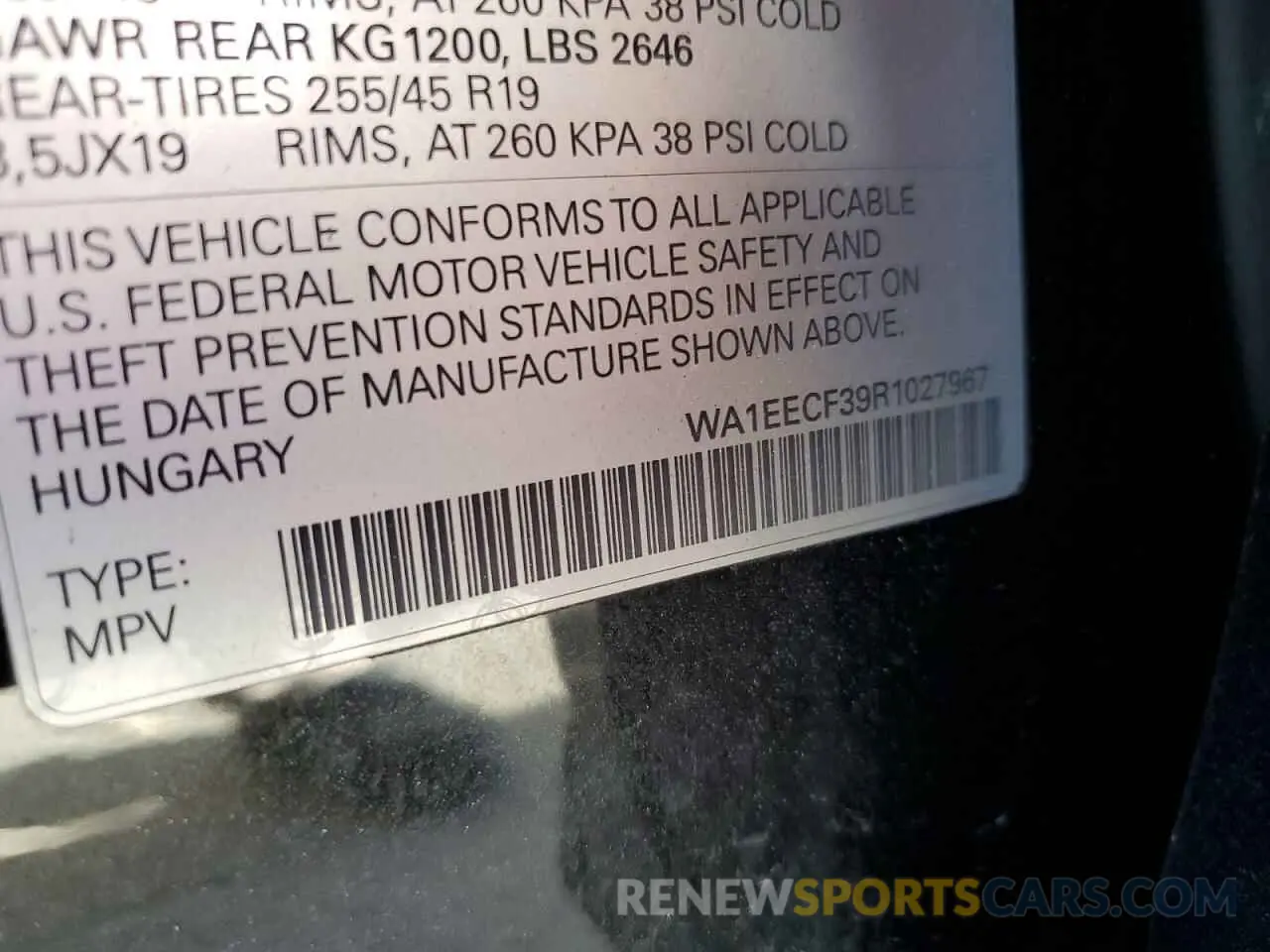 14 Photograph of a damaged car WA1EECF39R1027967 AUDI Q3 2024
