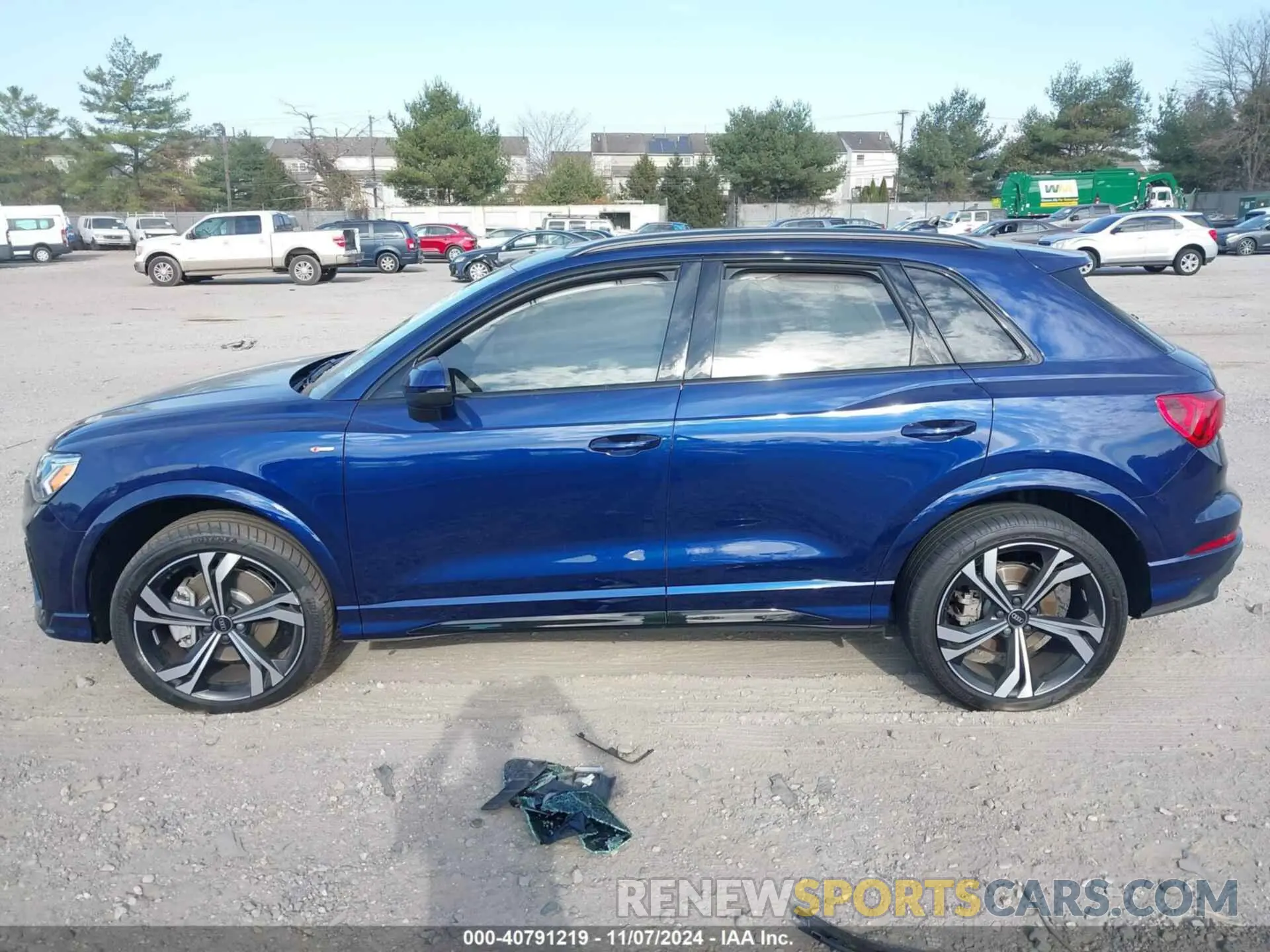 13 Photograph of a damaged car WA1EECF39R1107267 AUDI Q3 2024