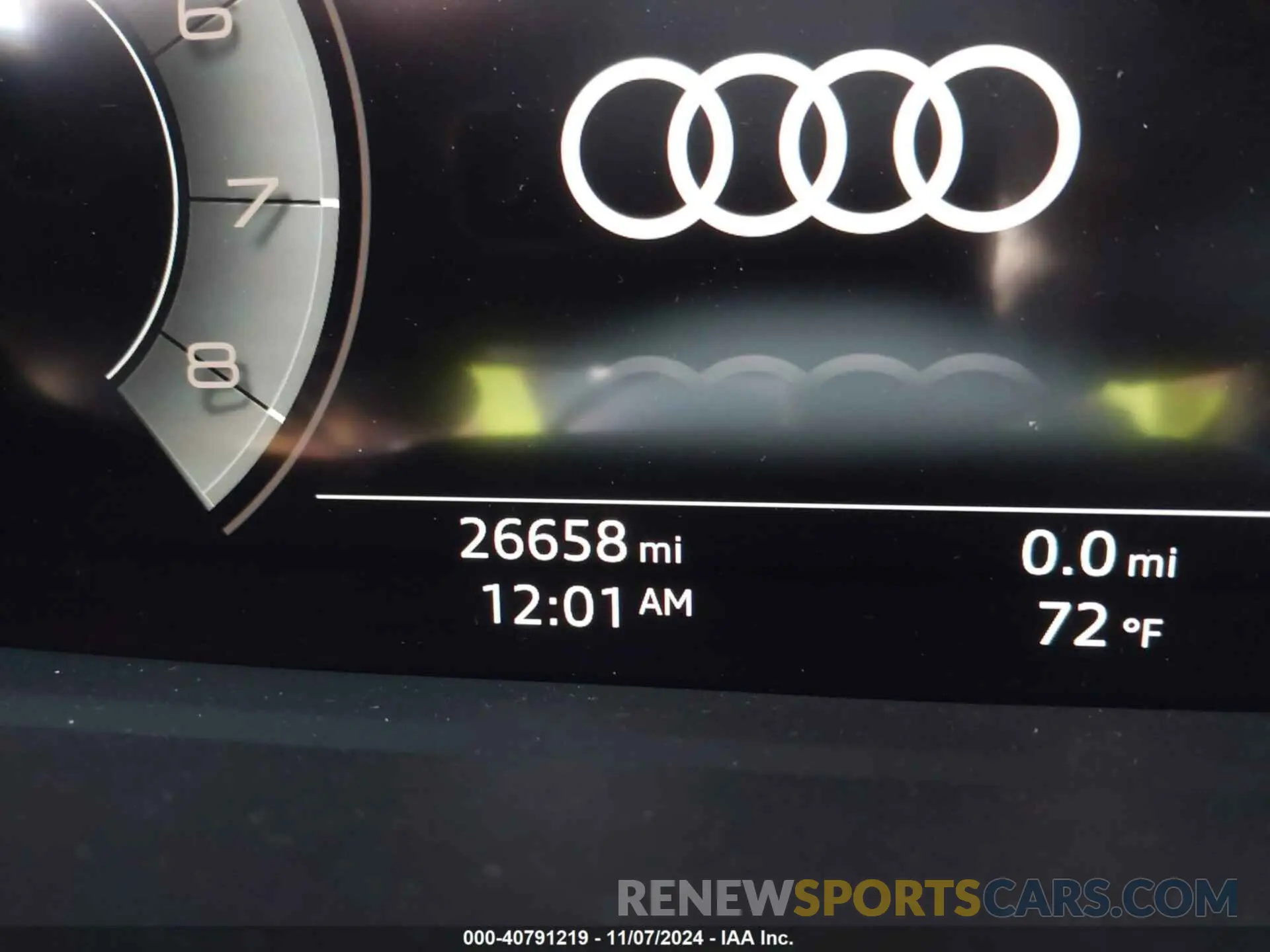 14 Photograph of a damaged car WA1EECF39R1107267 AUDI Q3 2024