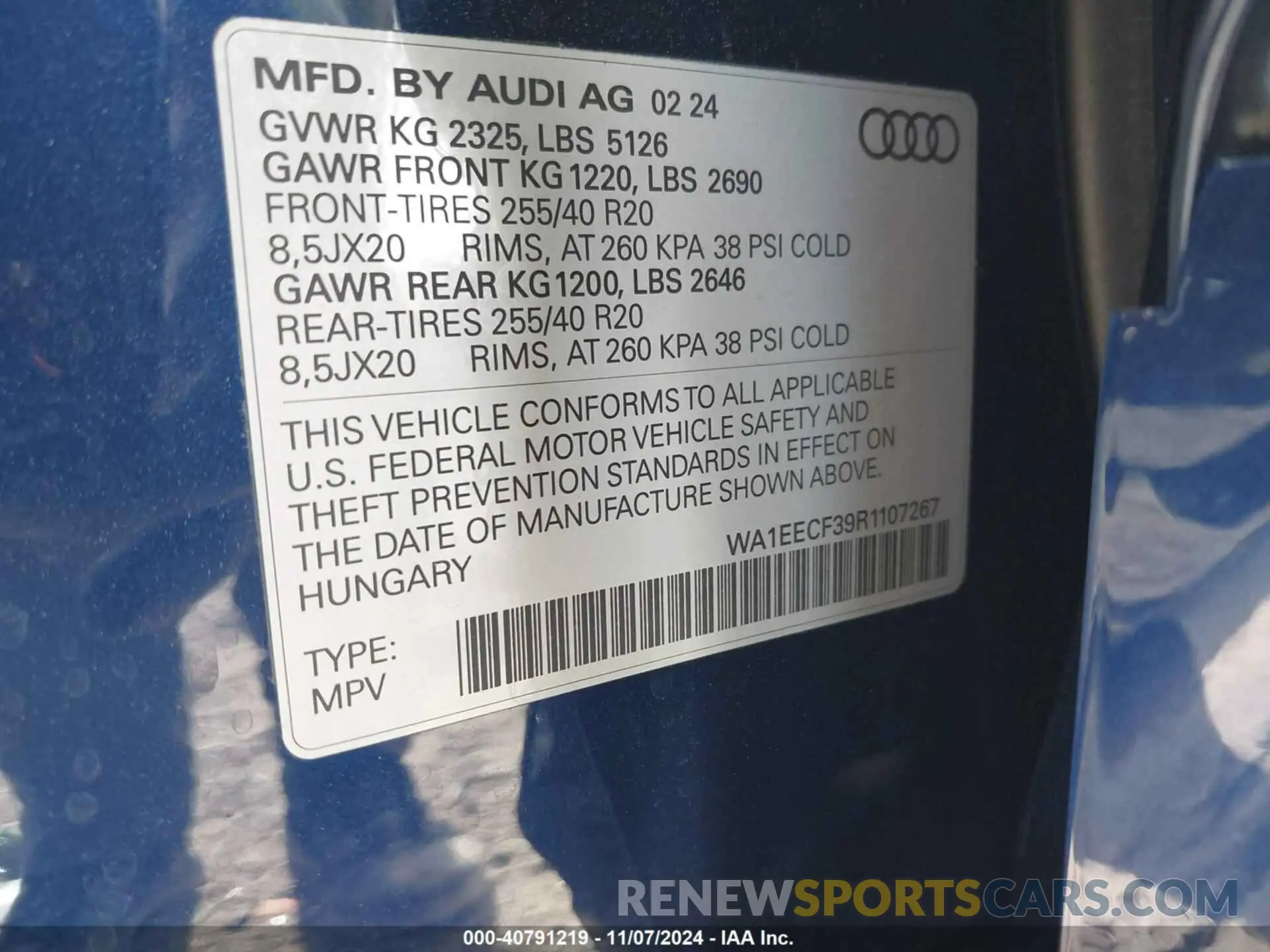 9 Photograph of a damaged car WA1EECF39R1107267 AUDI Q3 2024