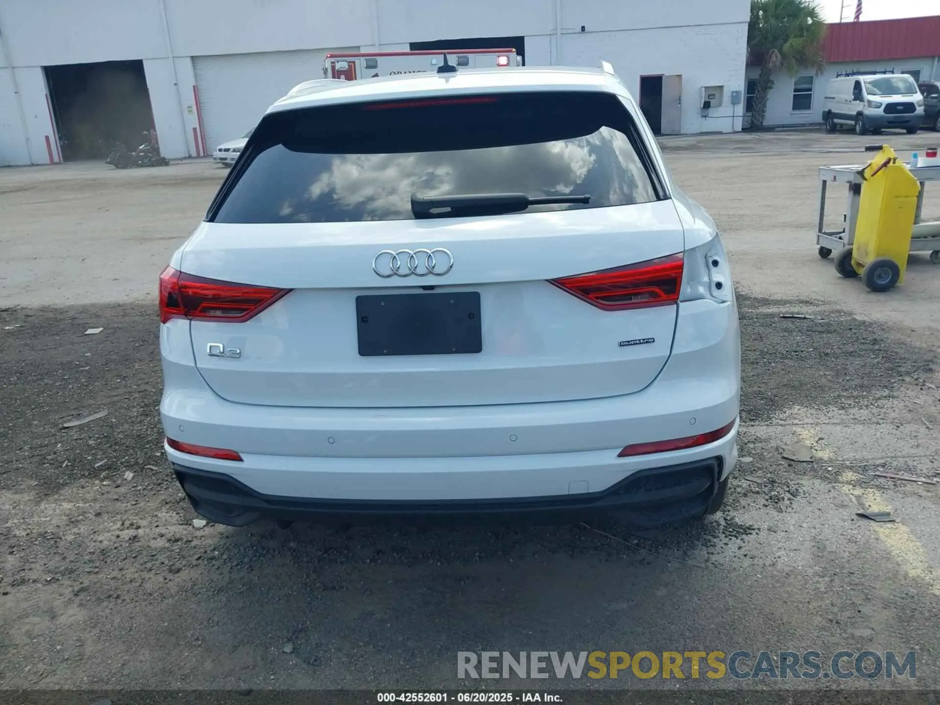 17 Photograph of a damaged car WA1EECF3XR1042154 AUDI Q3 2024