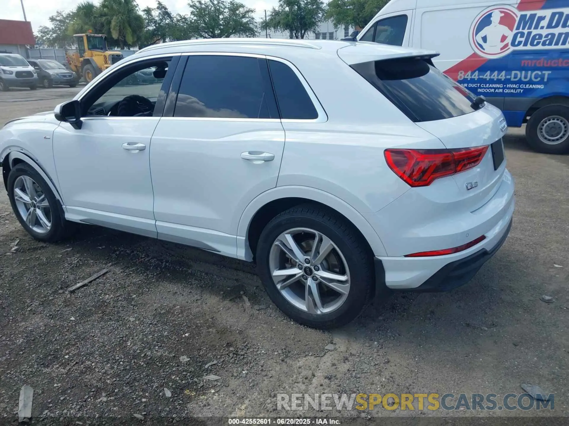 3 Photograph of a damaged car WA1EECF3XR1042154 AUDI Q3 2024