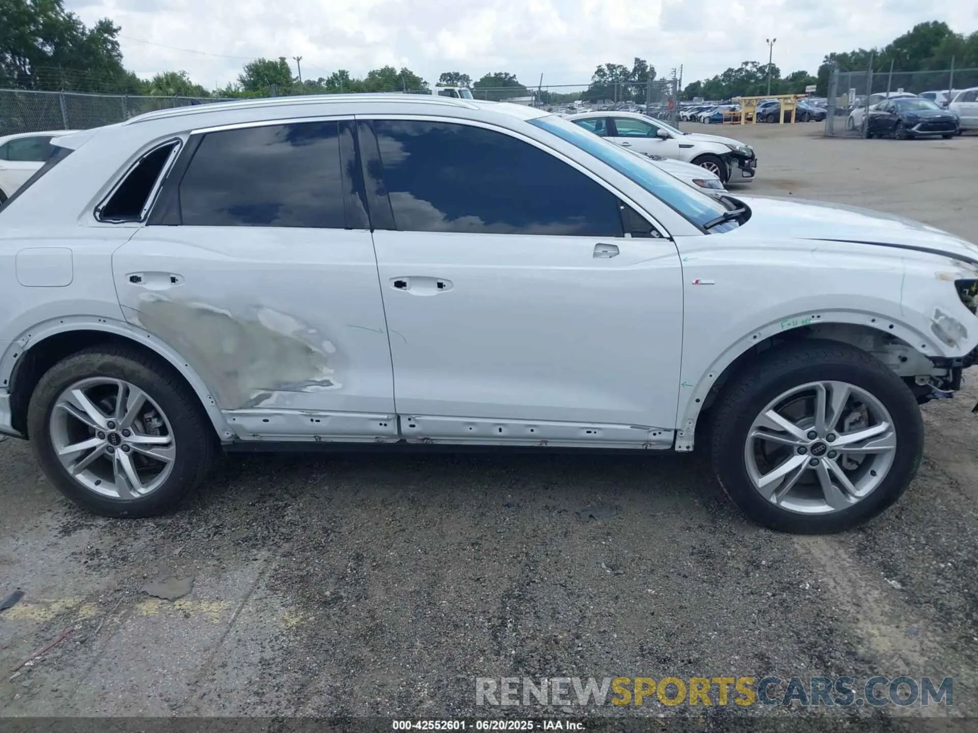 6 Photograph of a damaged car WA1EECF3XR1042154 AUDI Q3 2024