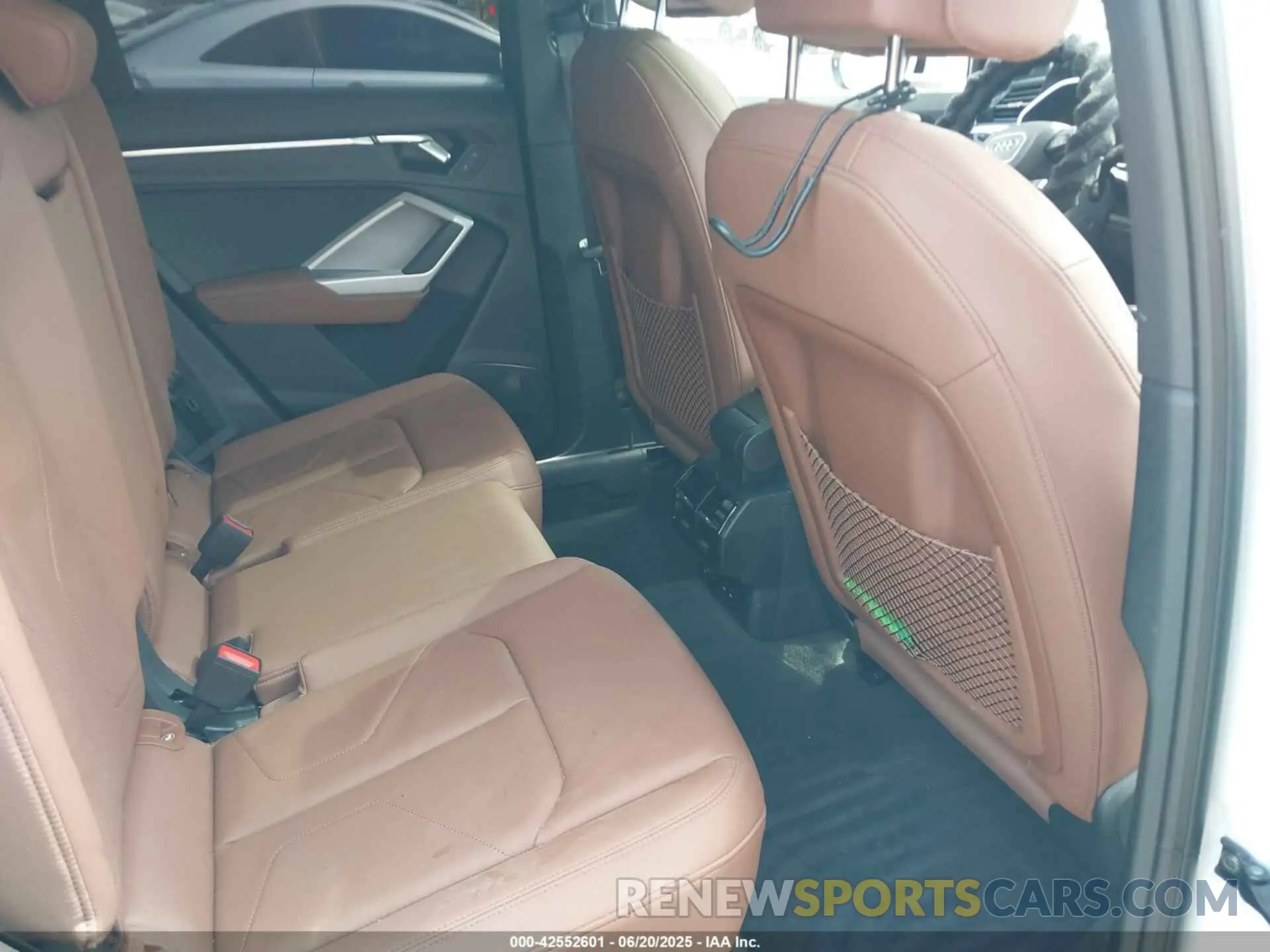 8 Photograph of a damaged car WA1EECF3XR1042154 AUDI Q3 2024