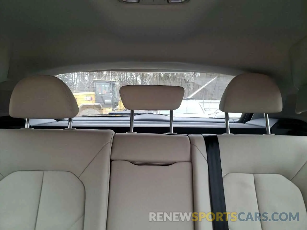 10 Photograph of a damaged car WA1EECF3XR1153996 AUDI Q3 2024
