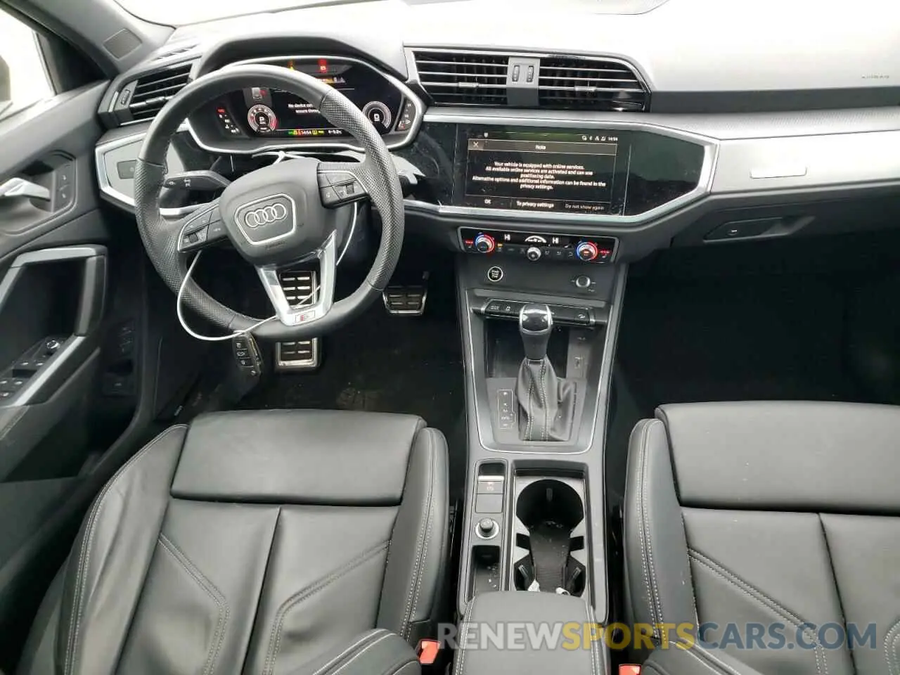 8 Photograph of a damaged car WA1FECF33R1140821 AUDI Q3 2024