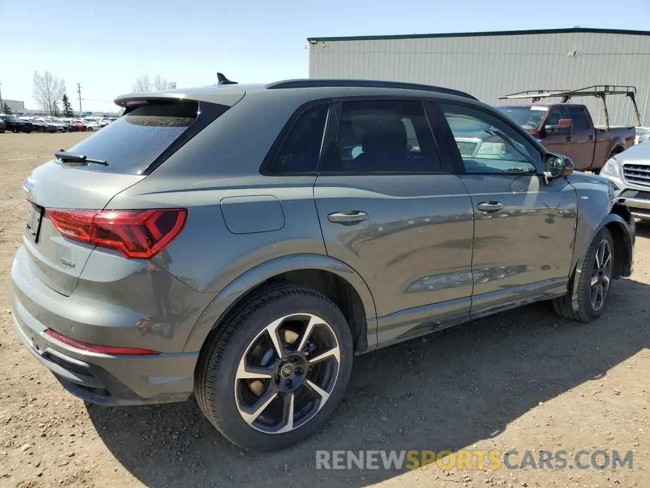 3 Photograph of a damaged car WA1FECF35R1174131 AUDI Q3 2024