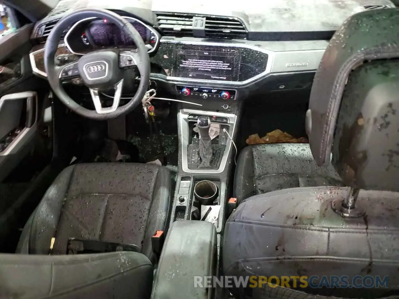 8 Photograph of a damaged car WA1DECF30S1016132 AUDI Q3 2025