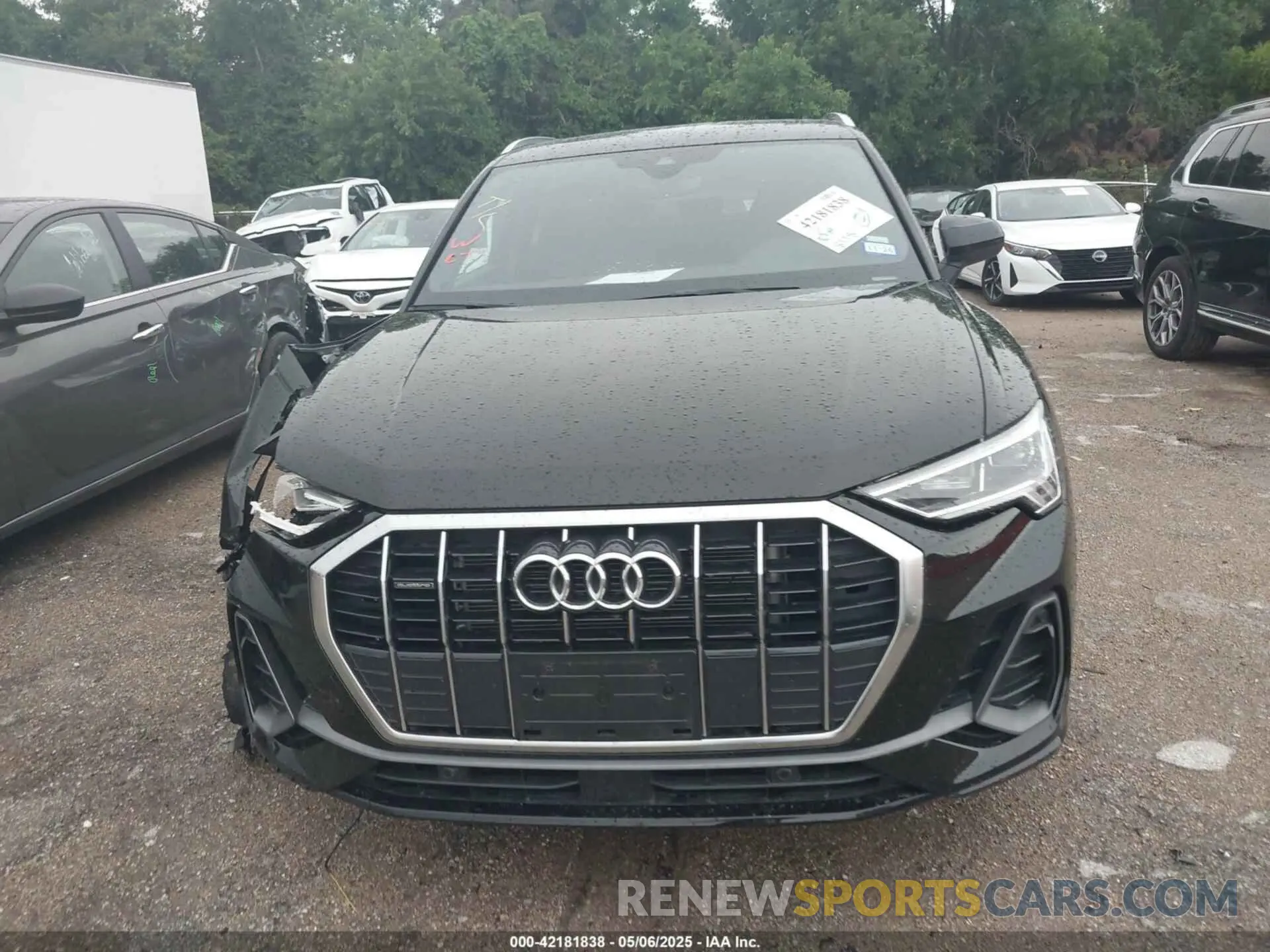 11 Photograph of a damaged car WA1DECF32S1016309 AUDI Q3 2025