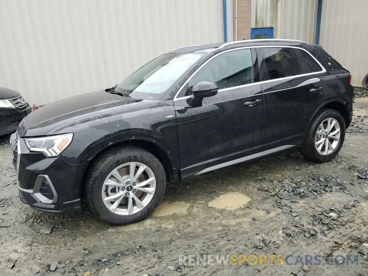 1 Photograph of a damaged car WA1DECF32S1055966 AUDI Q3 2025