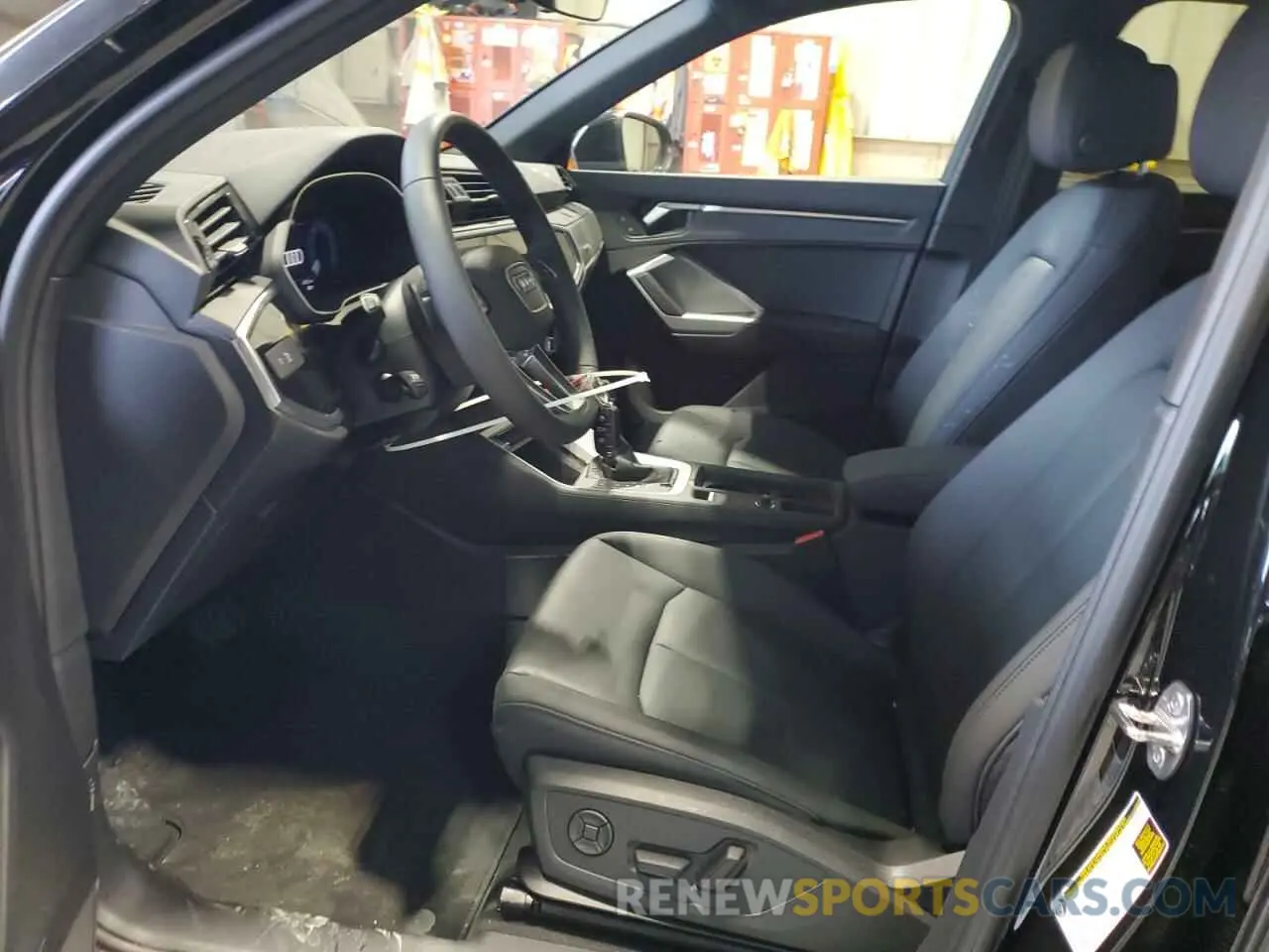 7 Photograph of a damaged car WA1DECF32S1055966 AUDI Q3 2025