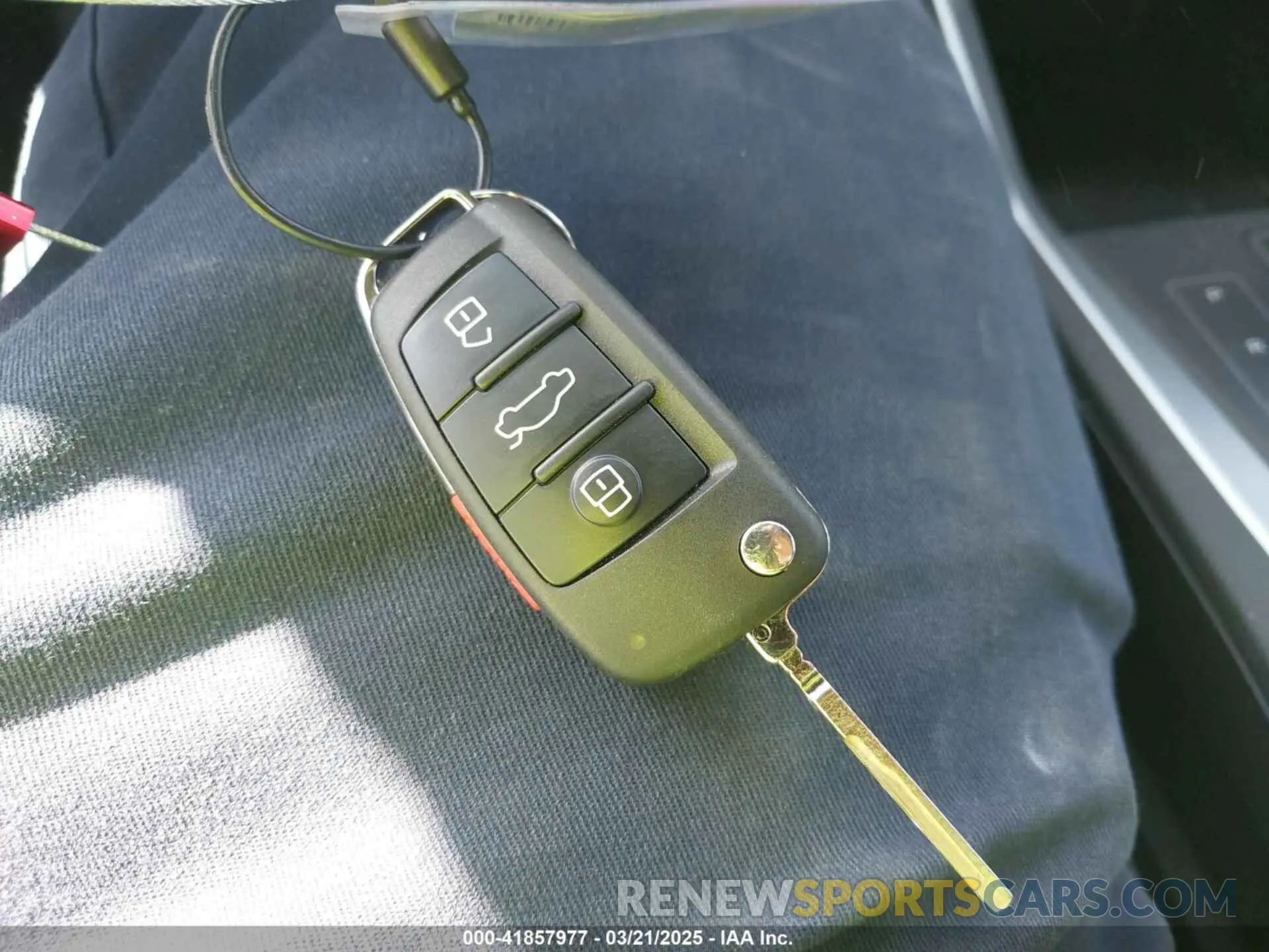11 Photograph of a damaged car WA1DECF36S1013719 AUDI Q3 2025