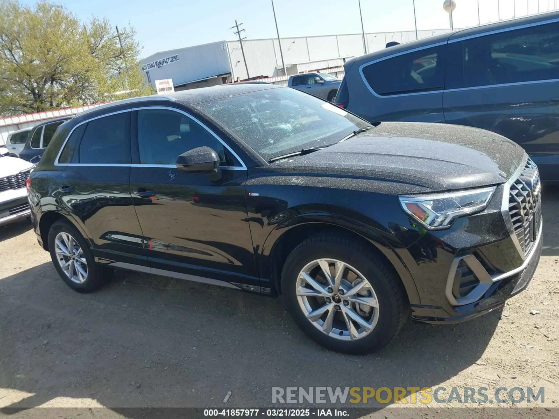 13 Photograph of a damaged car WA1DECF36S1013719 AUDI Q3 2025