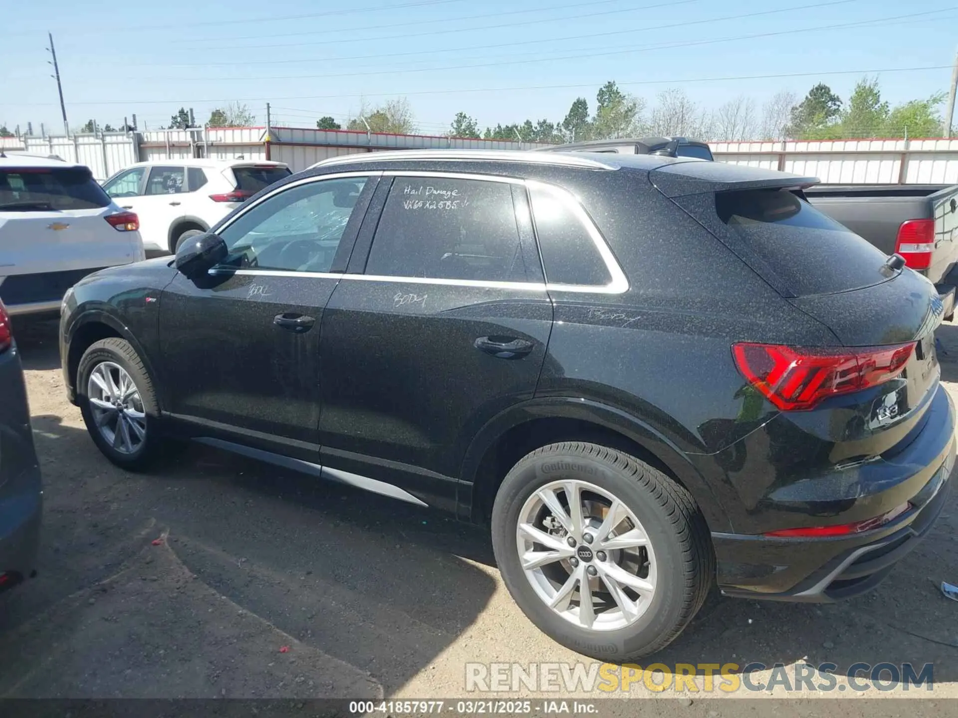 14 Photograph of a damaged car WA1DECF36S1013719 AUDI Q3 2025