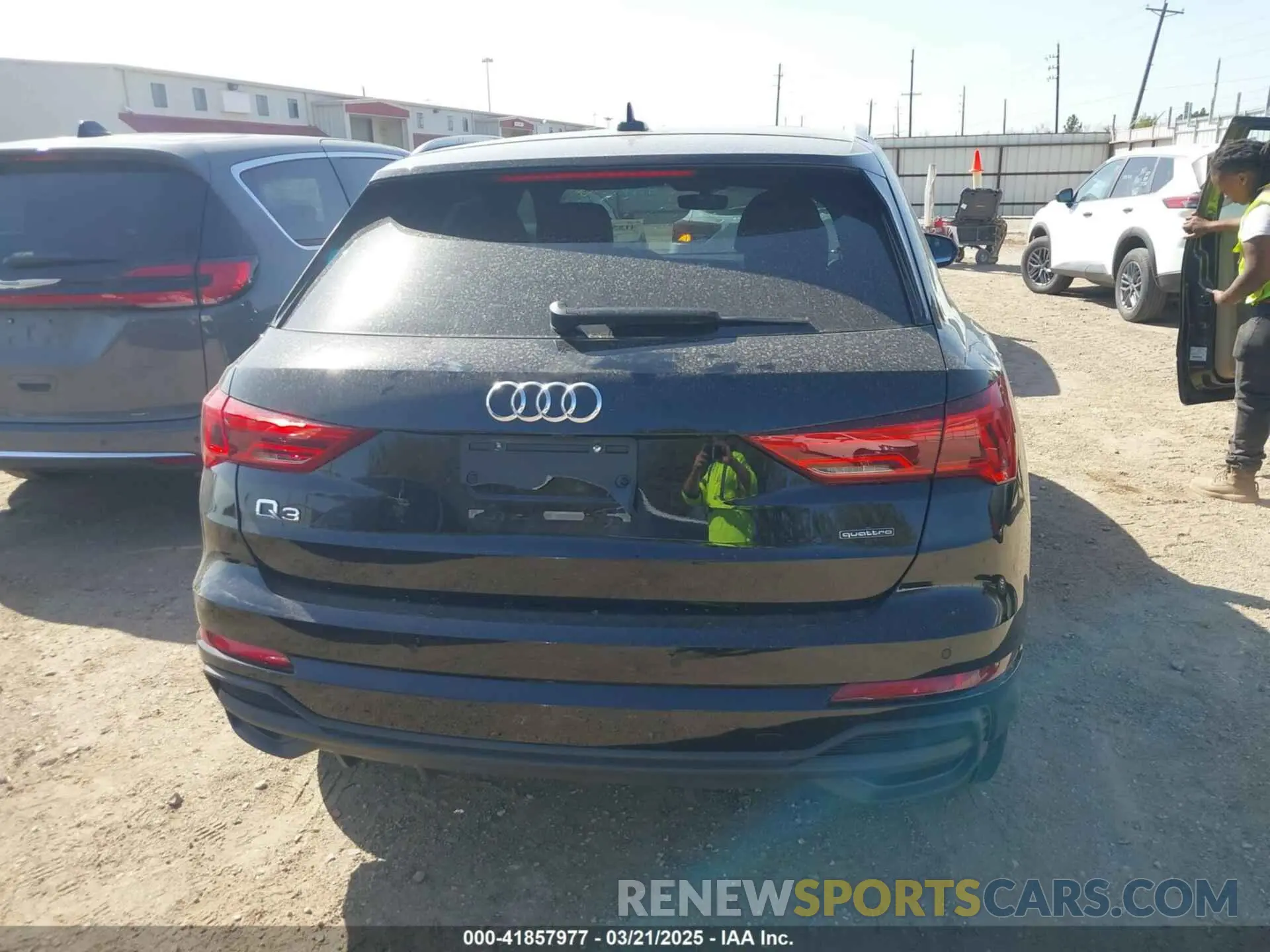 16 Photograph of a damaged car WA1DECF36S1013719 AUDI Q3 2025