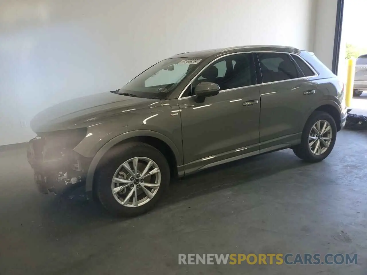 1 Photograph of a damaged car WA1DECF37S1009467 AUDI Q3 2025