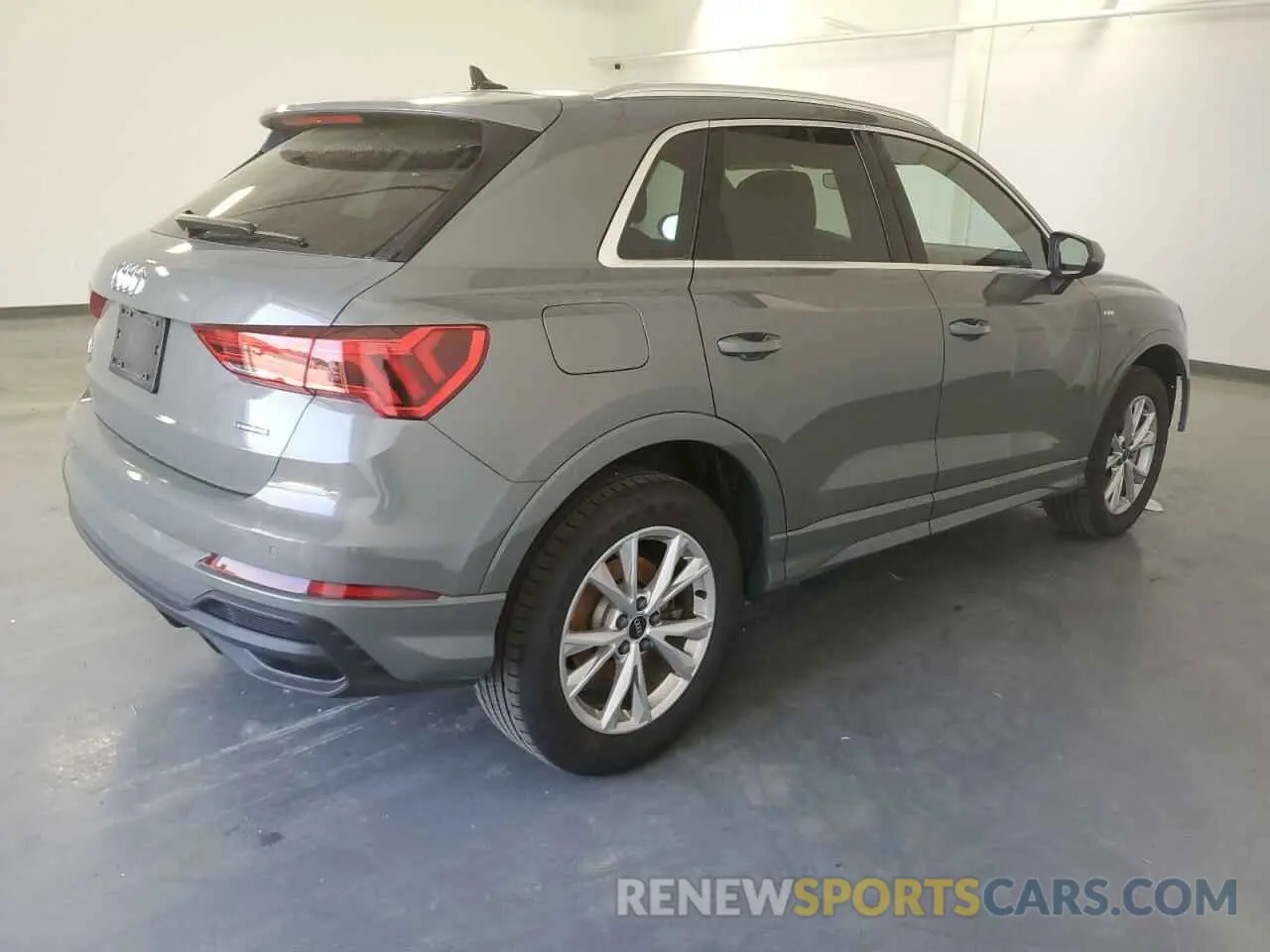 3 Photograph of a damaged car WA1DECF37S1009467 AUDI Q3 2025