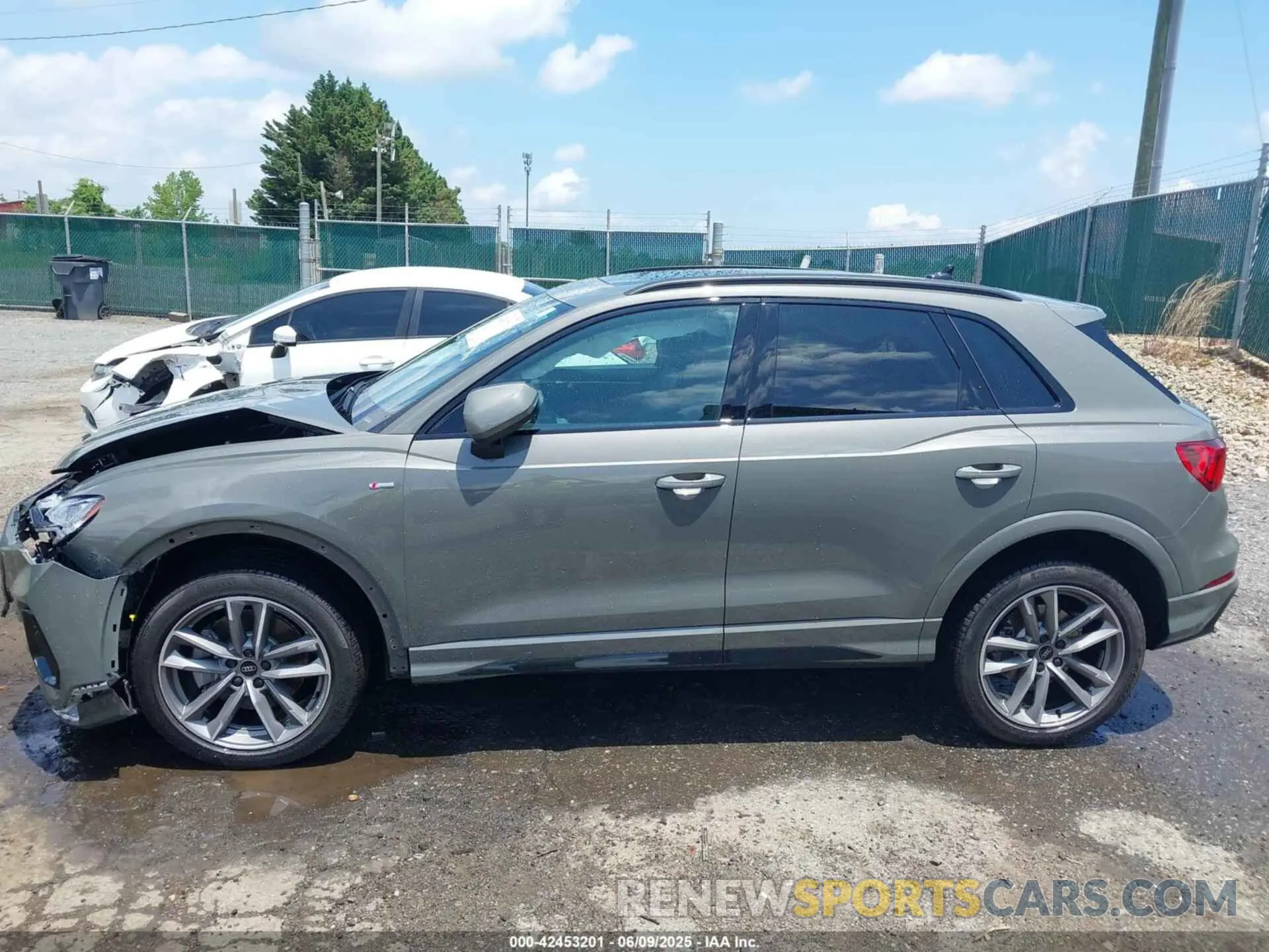 15 Photograph of a damaged car WA1DECF37S1018718 AUDI Q3 2025