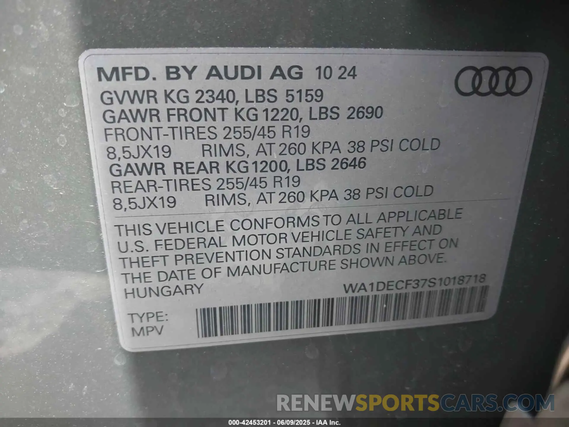 9 Photograph of a damaged car WA1DECF37S1018718 AUDI Q3 2025