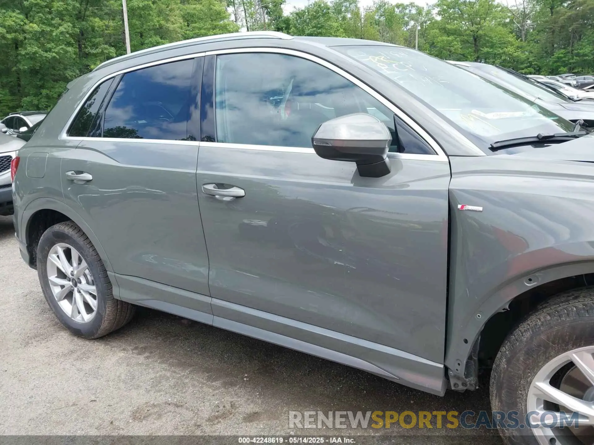 13 Photograph of a damaged car WA1DECF38S1061741 AUDI Q3 2025