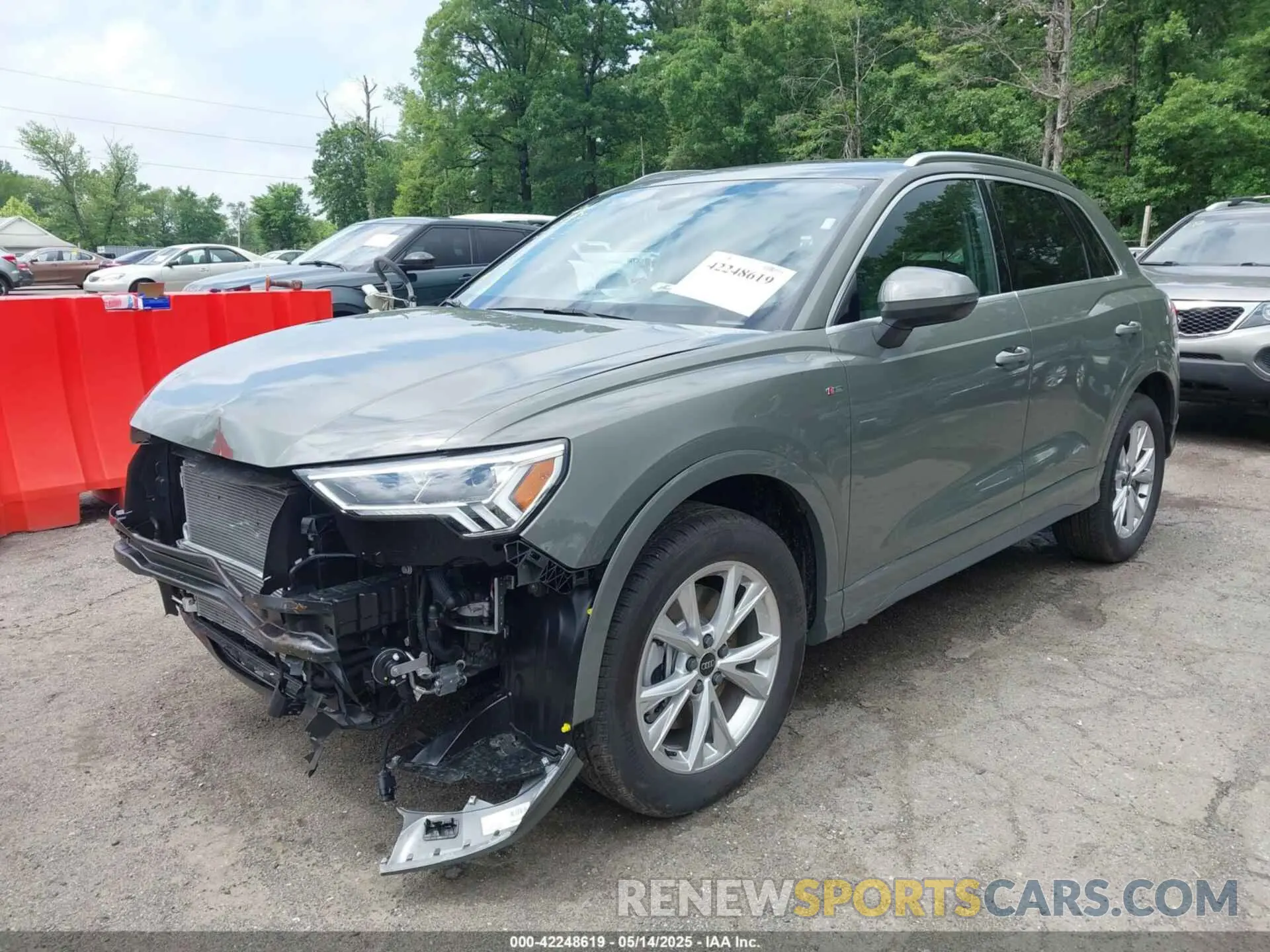 2 Photograph of a damaged car WA1DECF38S1061741 AUDI Q3 2025
