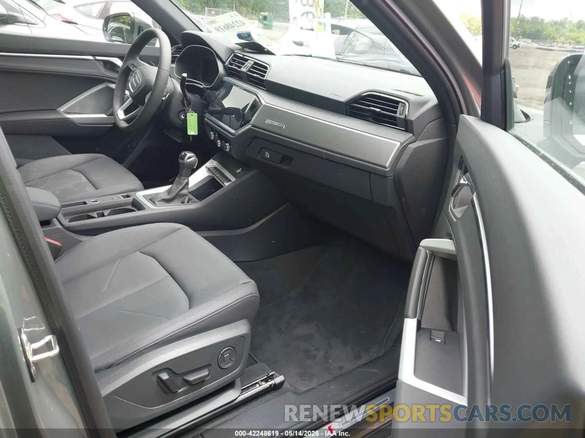 5 Photograph of a damaged car WA1DECF38S1061741 AUDI Q3 2025