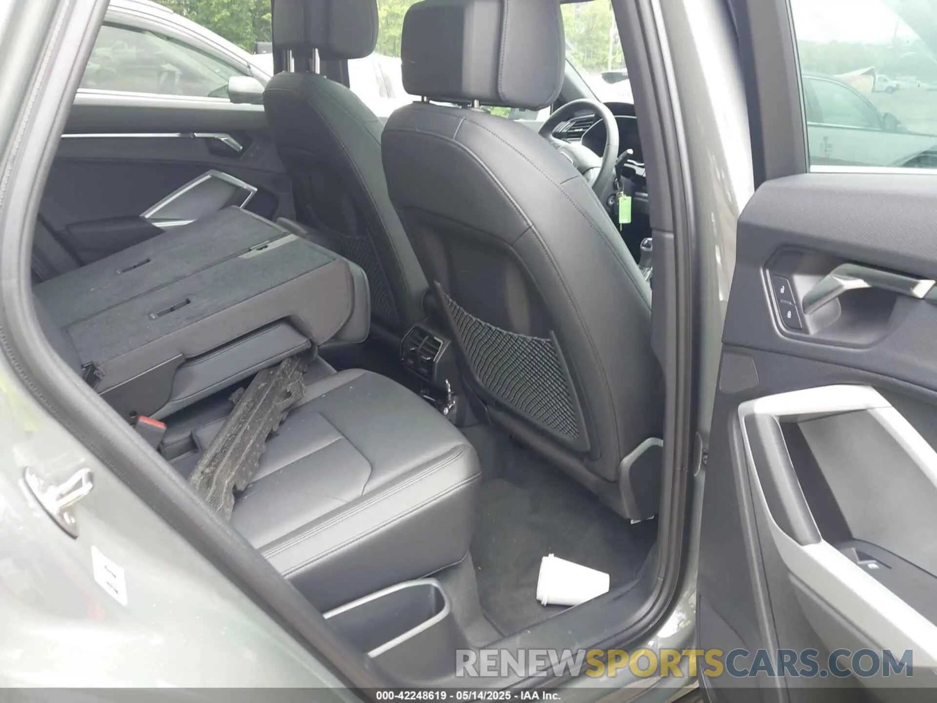 8 Photograph of a damaged car WA1DECF38S1061741 AUDI Q3 2025