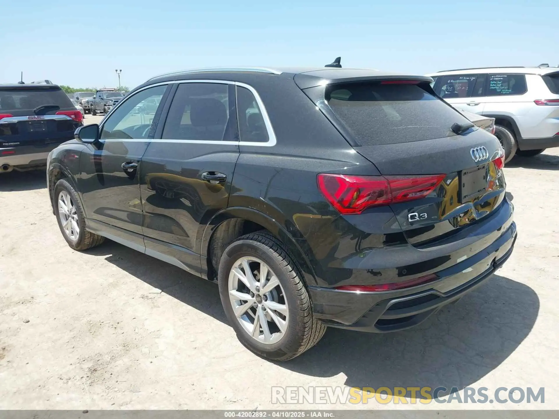 3 Photograph of a damaged car WA1DECF39S1016467 AUDI Q3 2025