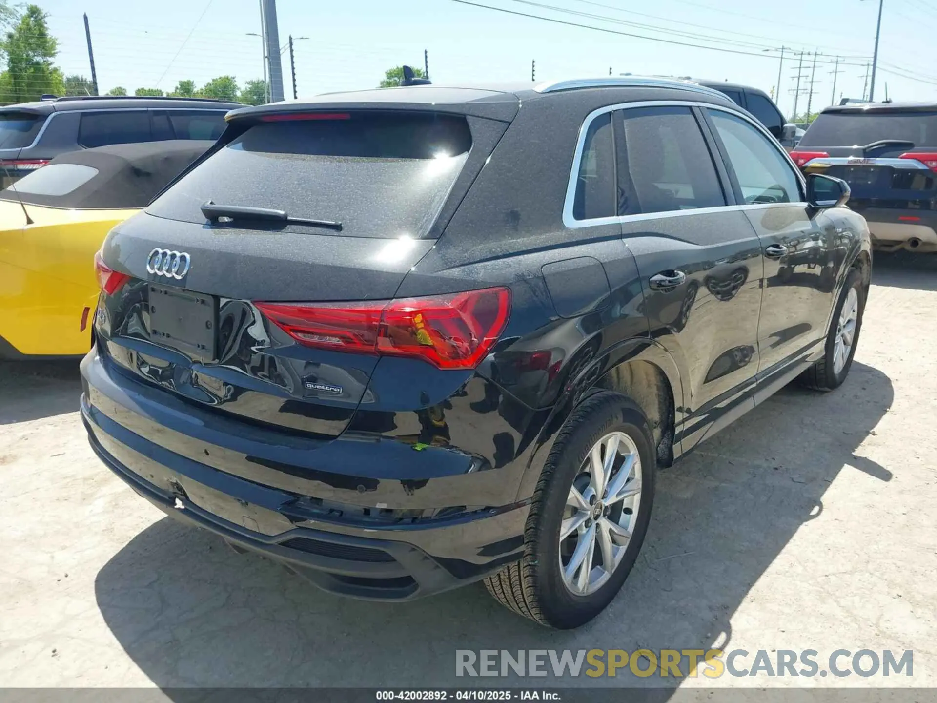 4 Photograph of a damaged car WA1DECF39S1016467 AUDI Q3 2025