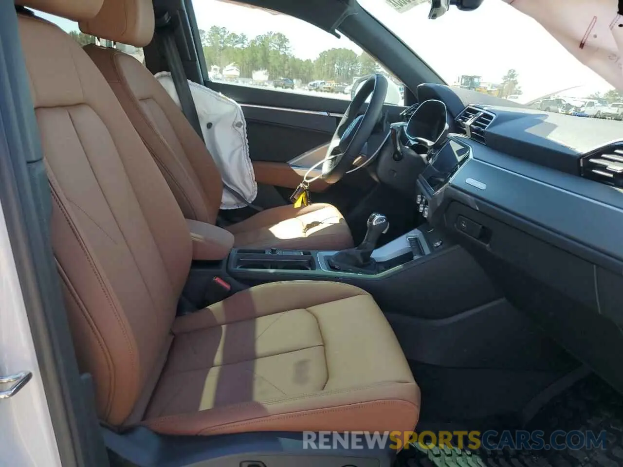 7 Photograph of a damaged car WA1EECF31S1040573 AUDI Q3 2025