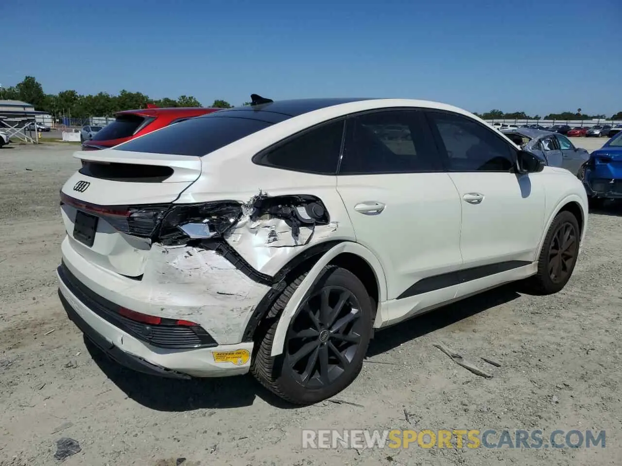3 Photograph of a damaged car WA142BFZ0NP046627 AUDI Q4 E-TRON 2022