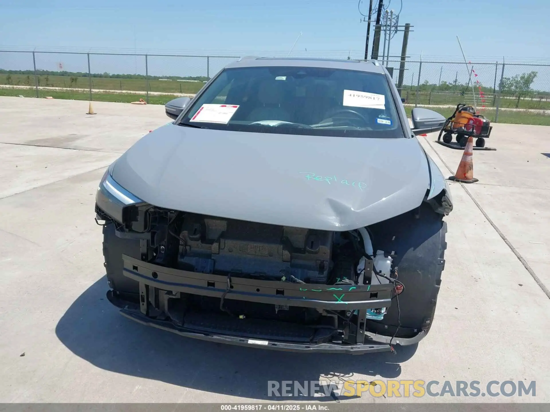 6 Photograph of a damaged car WA1G2BFZ8NP048025 AUDI Q4 E-TRON 2022