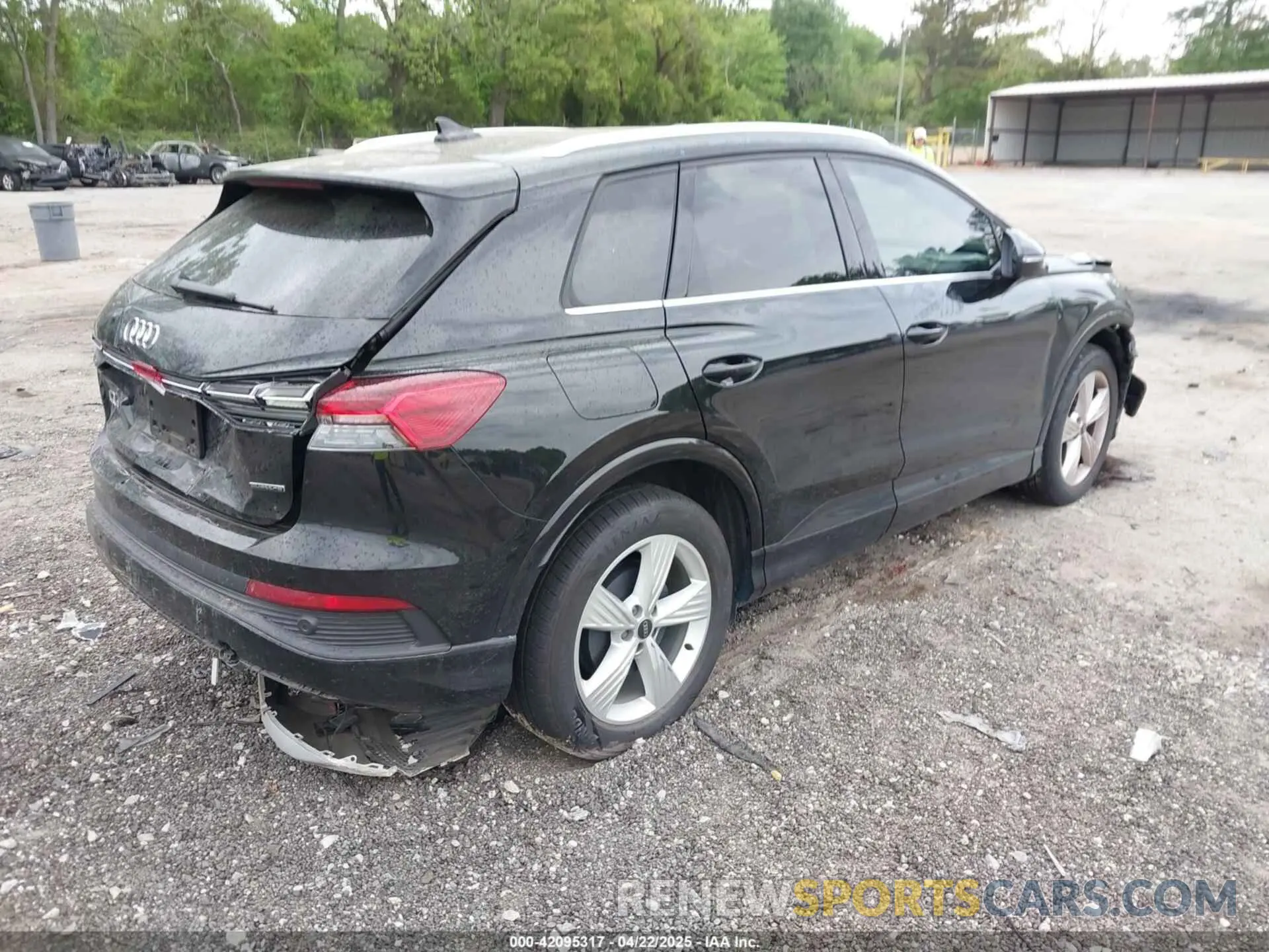 4 Photograph of a damaged car WA1H2BFZ8NP047204 AUDI Q4 E-TRON 2022