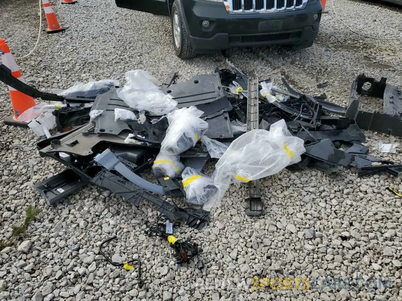 13 Photograph of a damaged car WA1H2BFZ9NP050404 AUDI Q4 E-TRON 2022