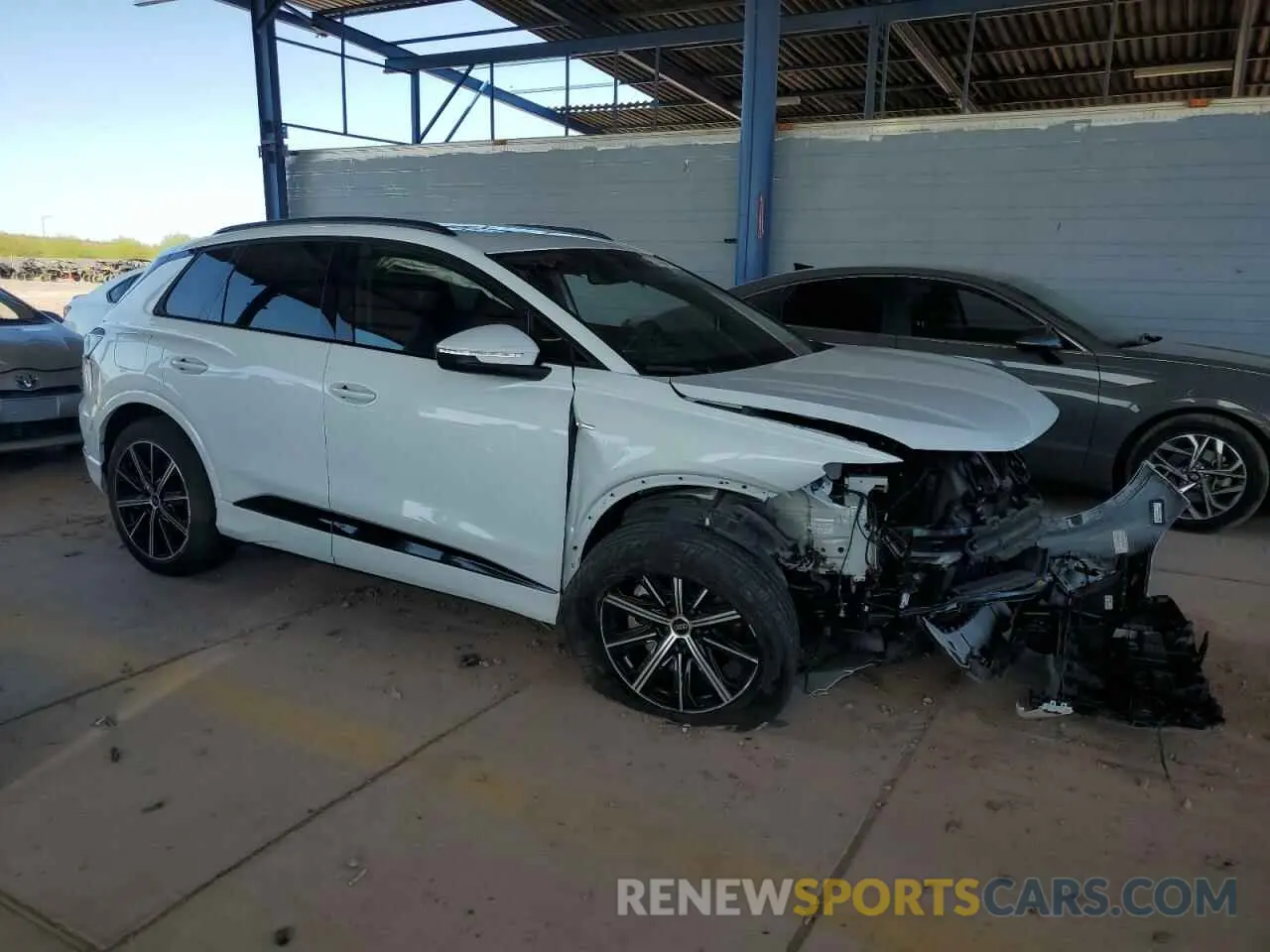 4 Photograph of a damaged car WA1L2BFZXNP033783 AUDI Q4 E-TRON 2022