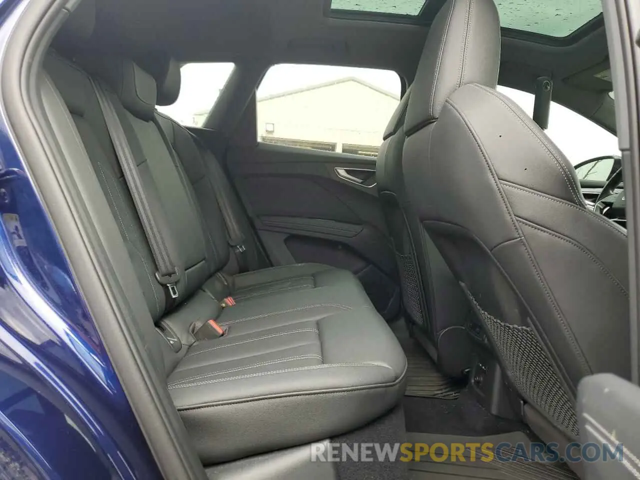 10 Photograph of a damaged car WA1L2BFZXNP047411 AUDI Q4 E-TRON 2022