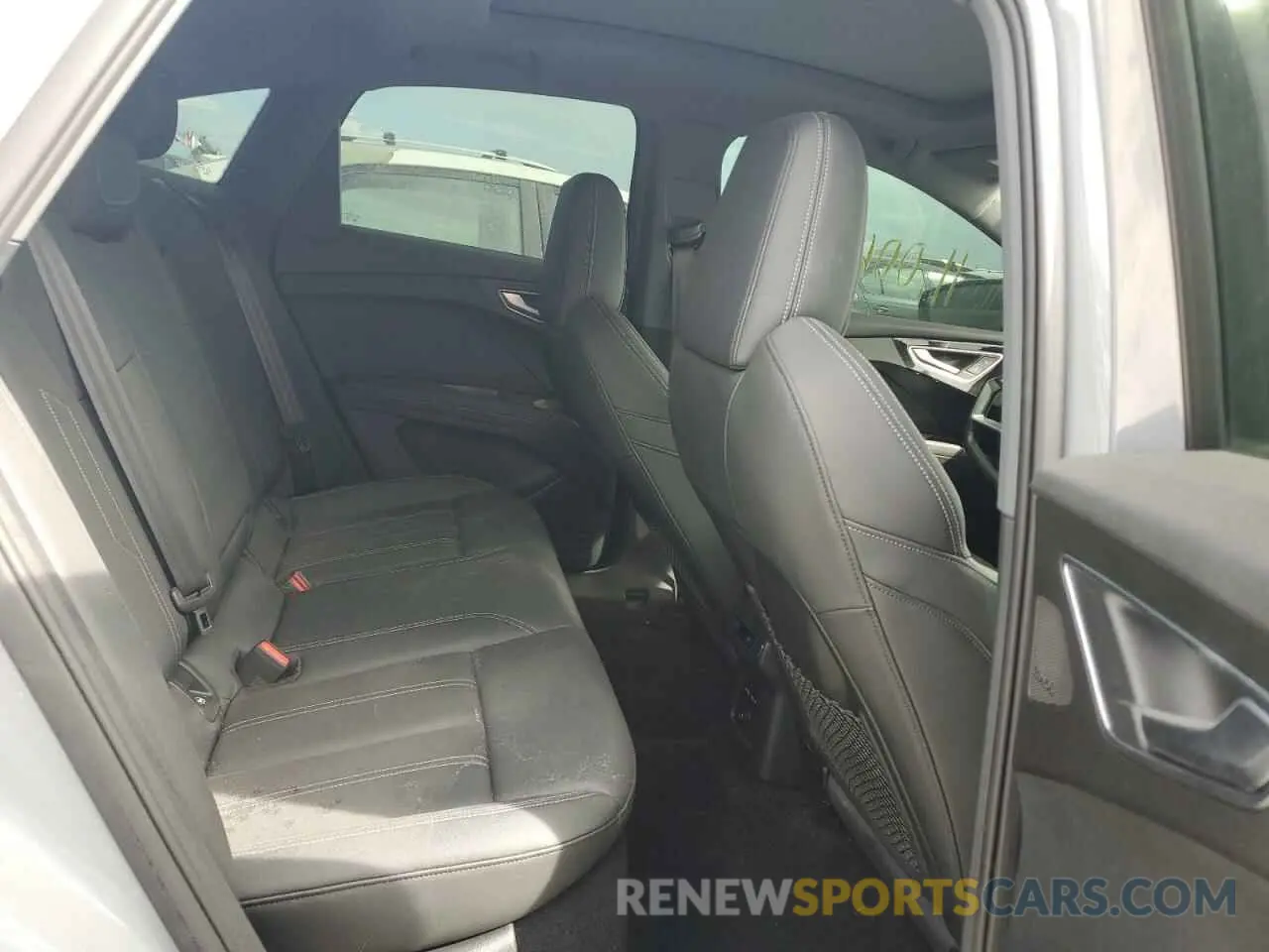 11 Photograph of a damaged car WA132BFZ1PP073382 AUDI Q4 E-TRON 2023