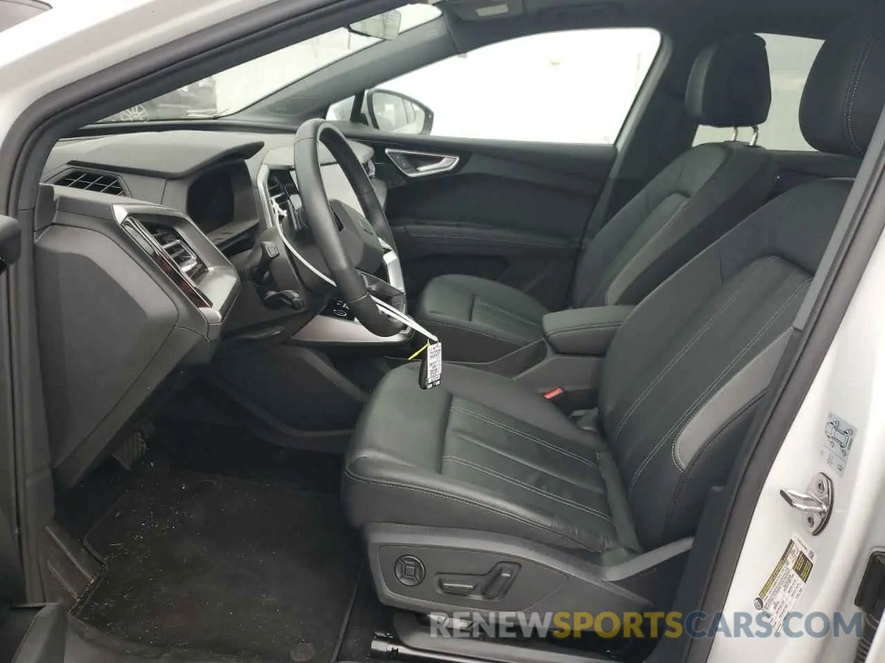 7 Photograph of a damaged car WA142BFZXPP076866 AUDI Q4 E-TRON 2023