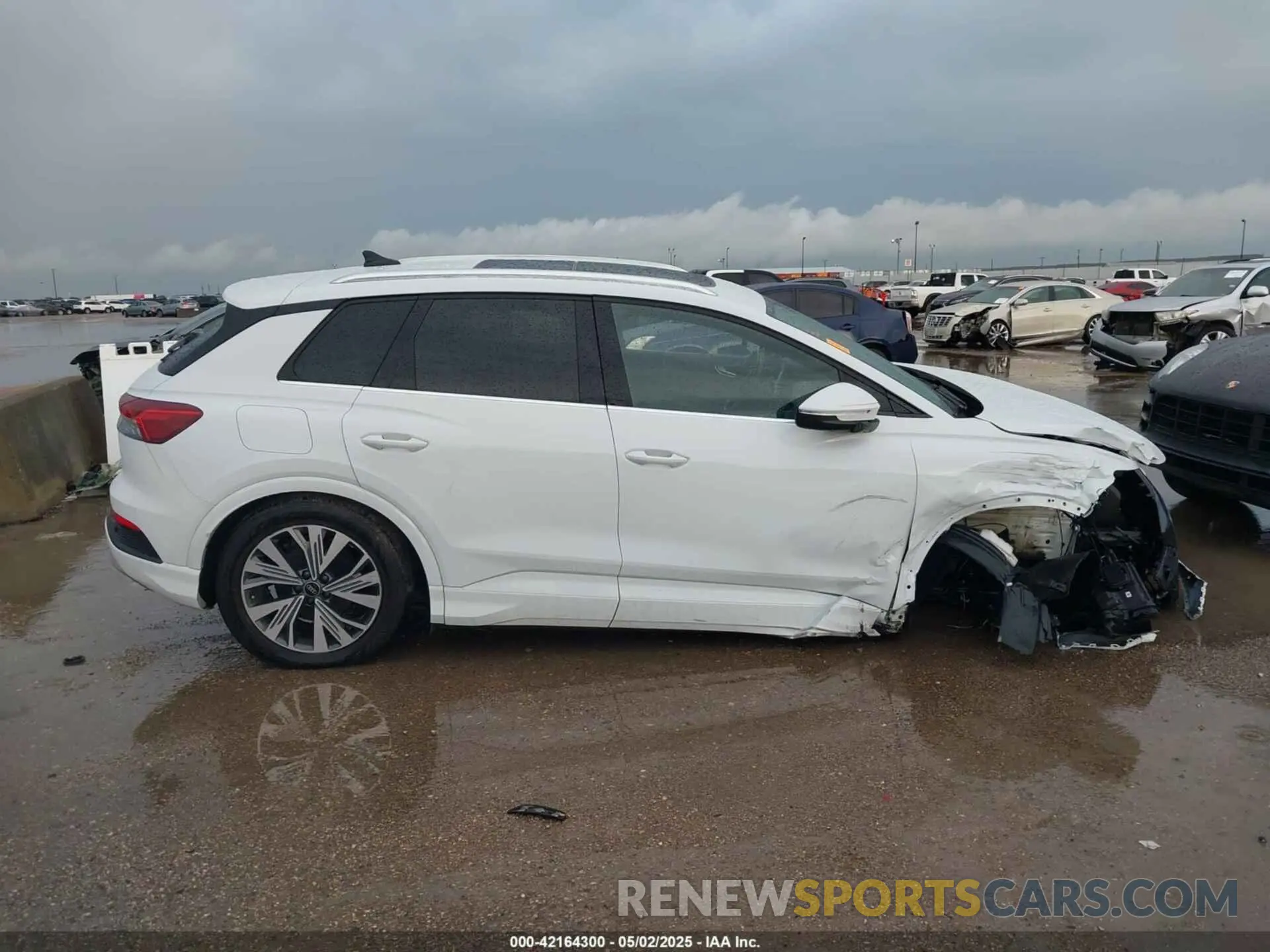 13 Photograph of a damaged car WA1ACBFZ2PP058412 AUDI Q4 E-TRON 2023