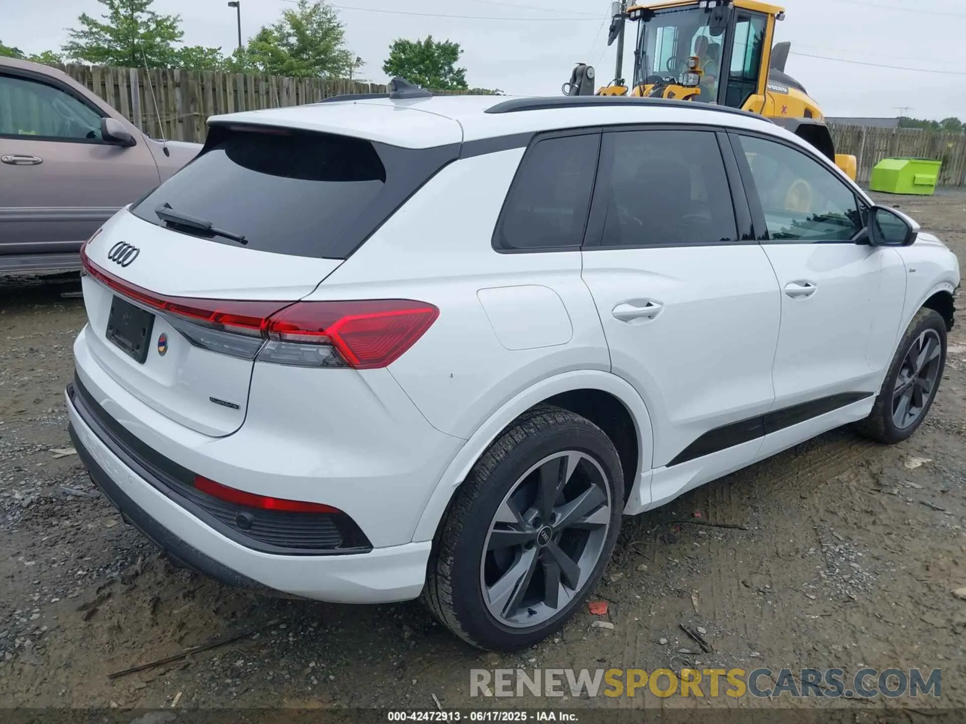 4 Photograph of a damaged car WA1K2BFZ0PP054236 AUDI Q4 E-TRON 2023