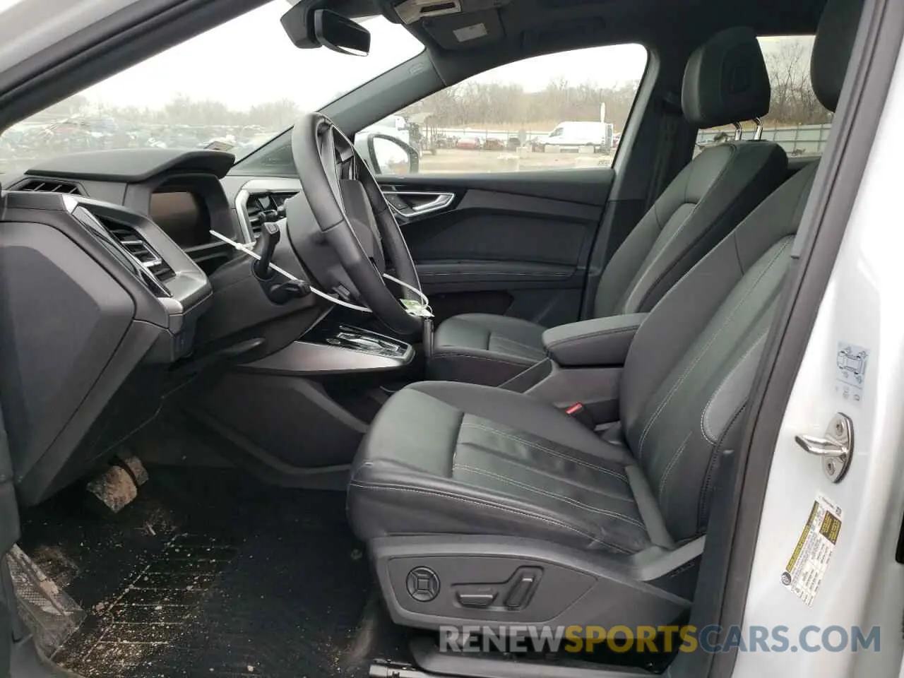7 Photograph of a damaged car WA1L2BFZ2PP004698 AUDI Q4 E-TRON 2023