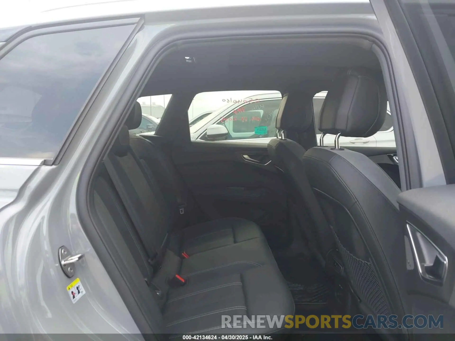 8 Photograph of a damaged car WA1L2BFZ7PP000646 AUDI Q4 E-TRON 2023